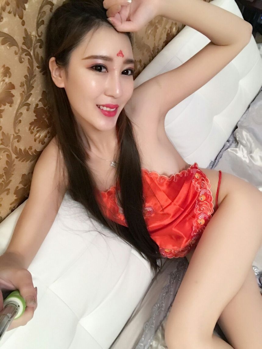 极品骚女微博绿茶婊张一彤私拍无圣光套图[82P]