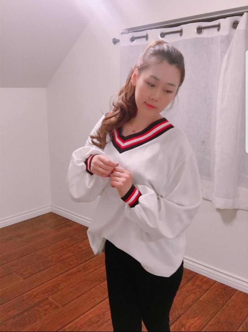 某知名主播私售不雅无圣光套图[53P]