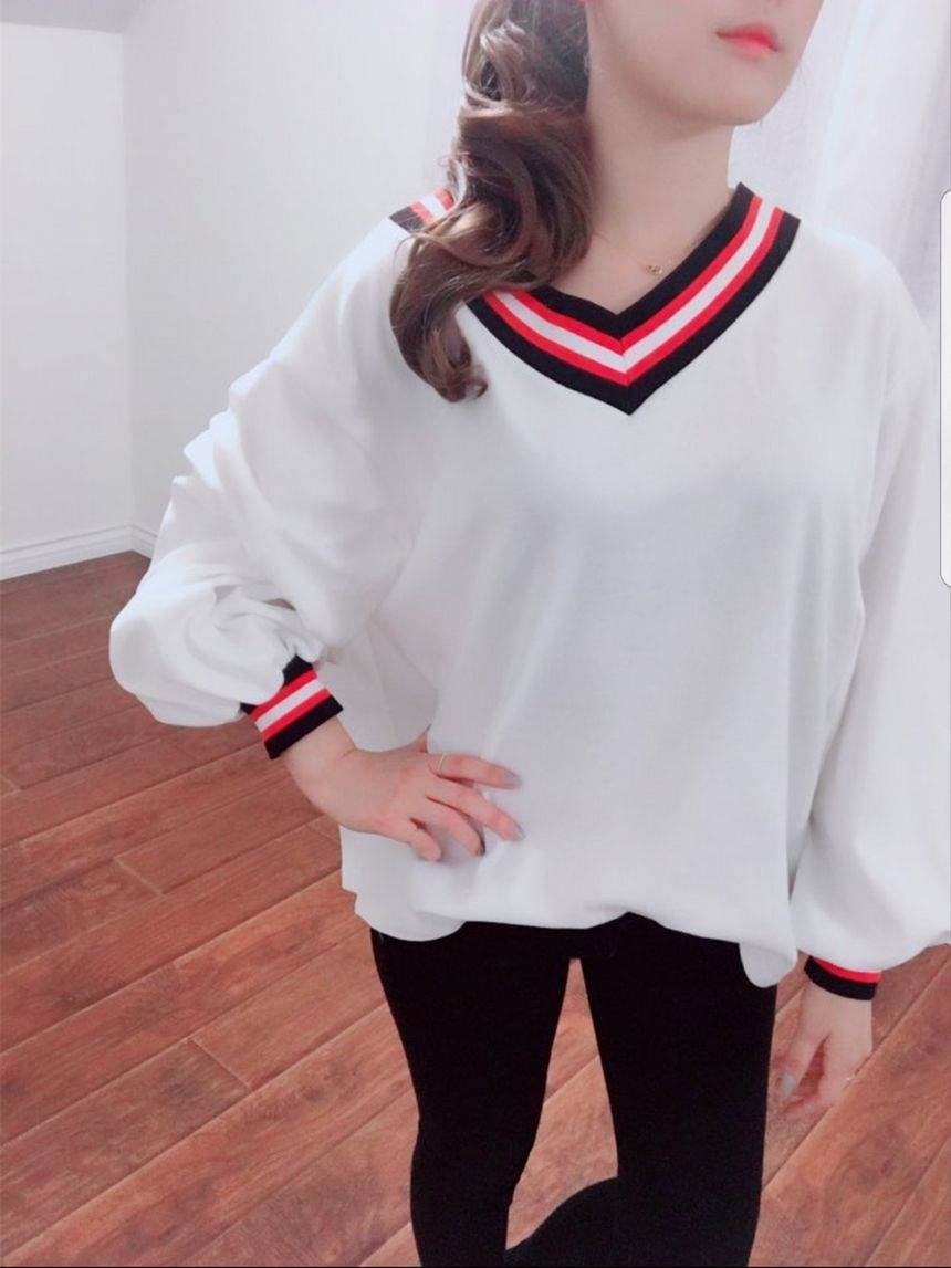 某知名主播私售不雅无圣光套图[53P]