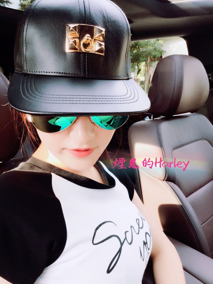 烟鬼的Harley出品之高颜值极品身材户外露出无圣光套图[150P]