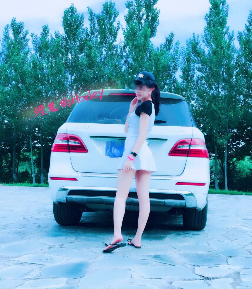 烟鬼的Harley出品之高颜值极品身材户外露出无圣光套图[150P]