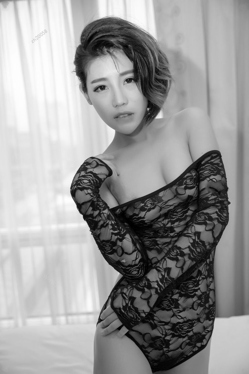 精品美模夏夏私拍无圣光套图（二）[86P]