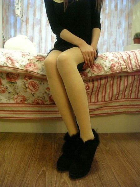 豆瓣福利 来自豆瓣妹子们的美腿自拍[240P]