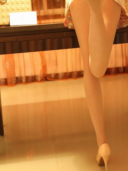 豆瓣福利 来自豆瓣妹子们的美腿自拍[240P]