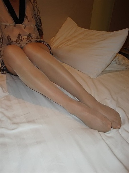 豆瓣福利 来自豆瓣妹子们的美腿自拍[240P]