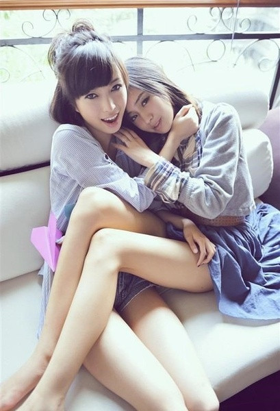 豆瓣福利 来自豆瓣妹子们的美腿自拍[240P]