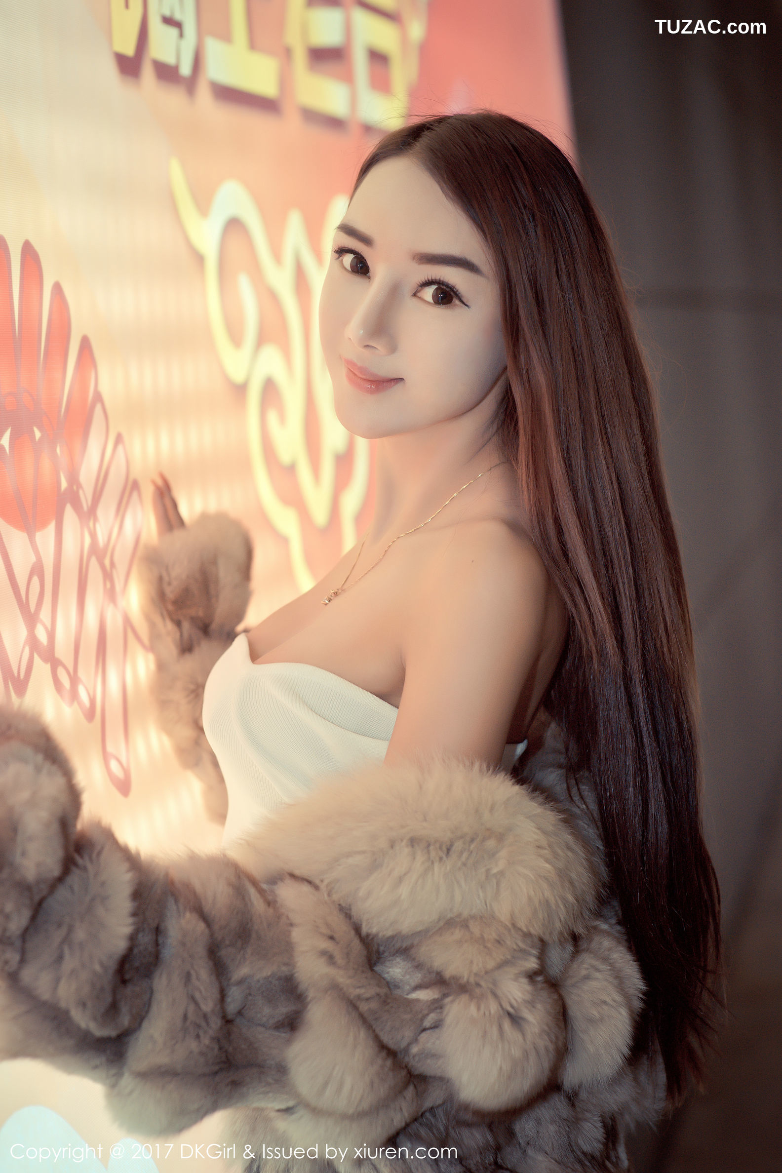 DKGirl御女郎-010-婕西儿jessie-浴室比基尼-外景露出和新春主题