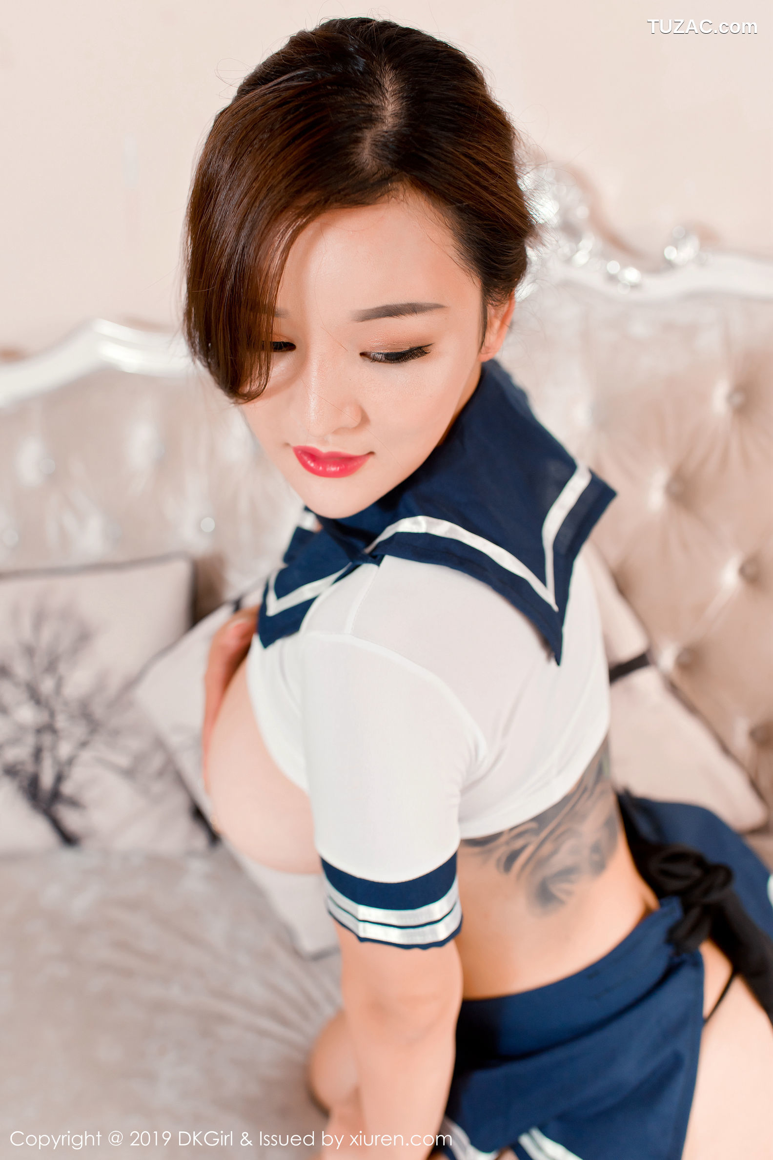 DKGirl御女郎-110-潘琳琳ber-性感学生装制服诱惑