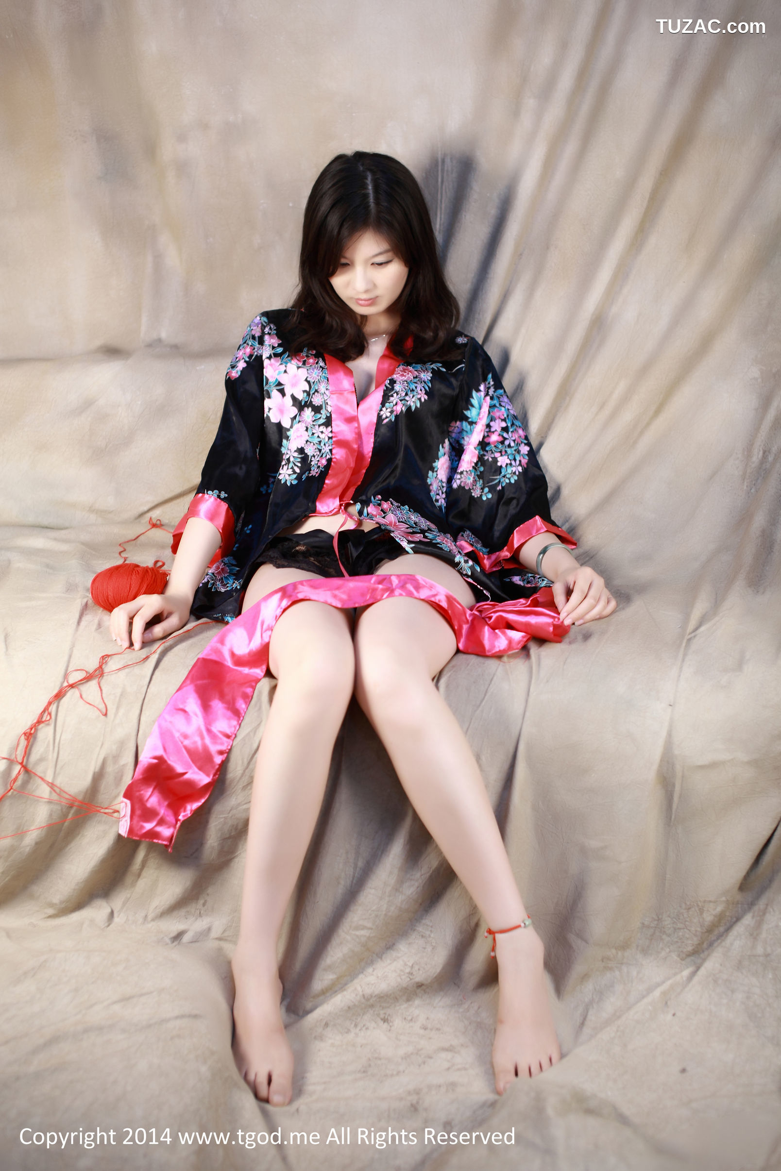 TGOD推女神-2014.12.05-现役空姐槿馨-《优雅！蜜桃成熟时》