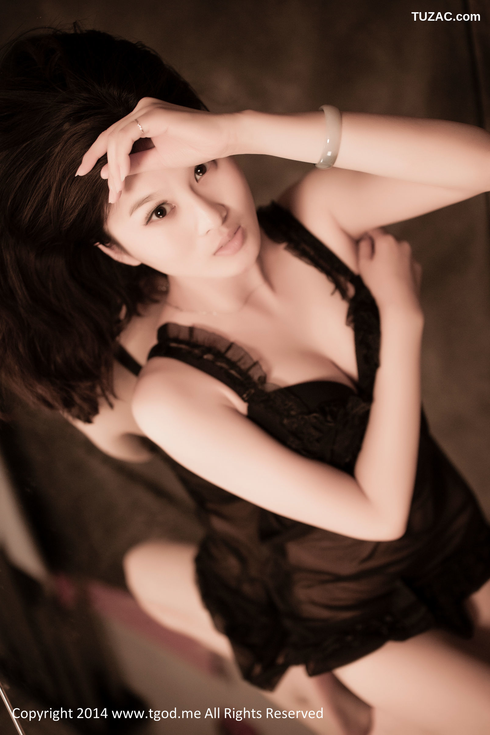 TGOD推女神-2014.12.05-现役空姐槿馨-《优雅！蜜桃成熟时》