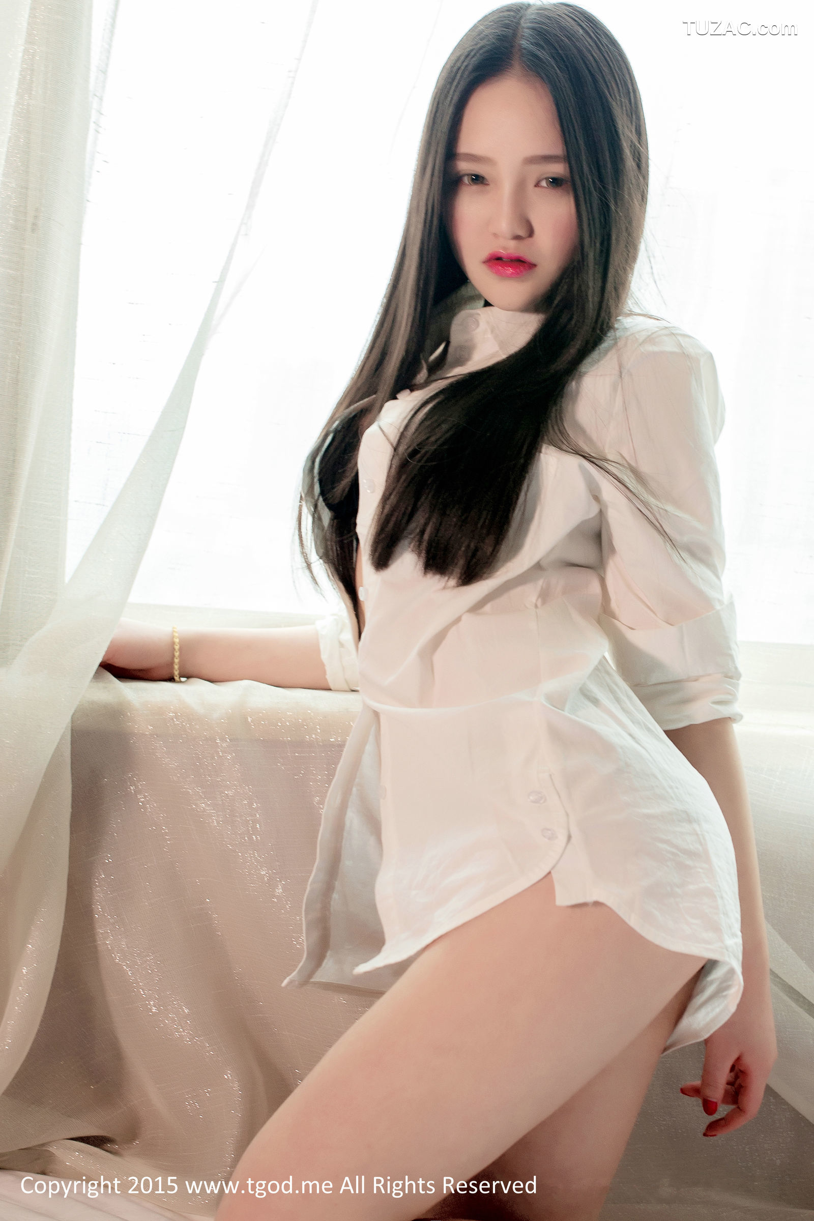TGOD推女神-2015.03.05-可爱女神佩佩Cassie-《皮草VS白衬衣》