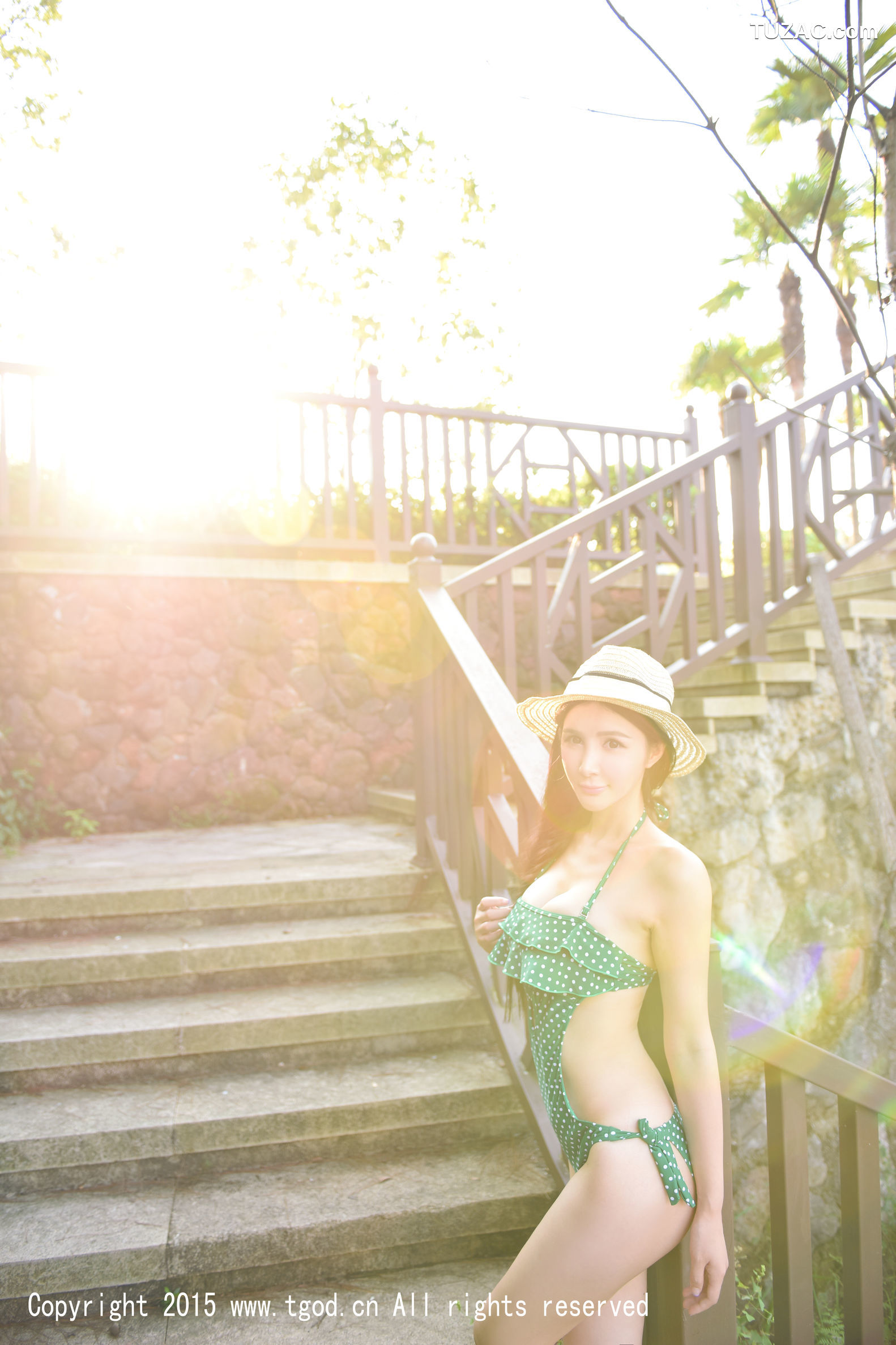 TGOD推女神-2015.09.14-顾欣怡-《云曼旅拍》第一刊-比基尼系列