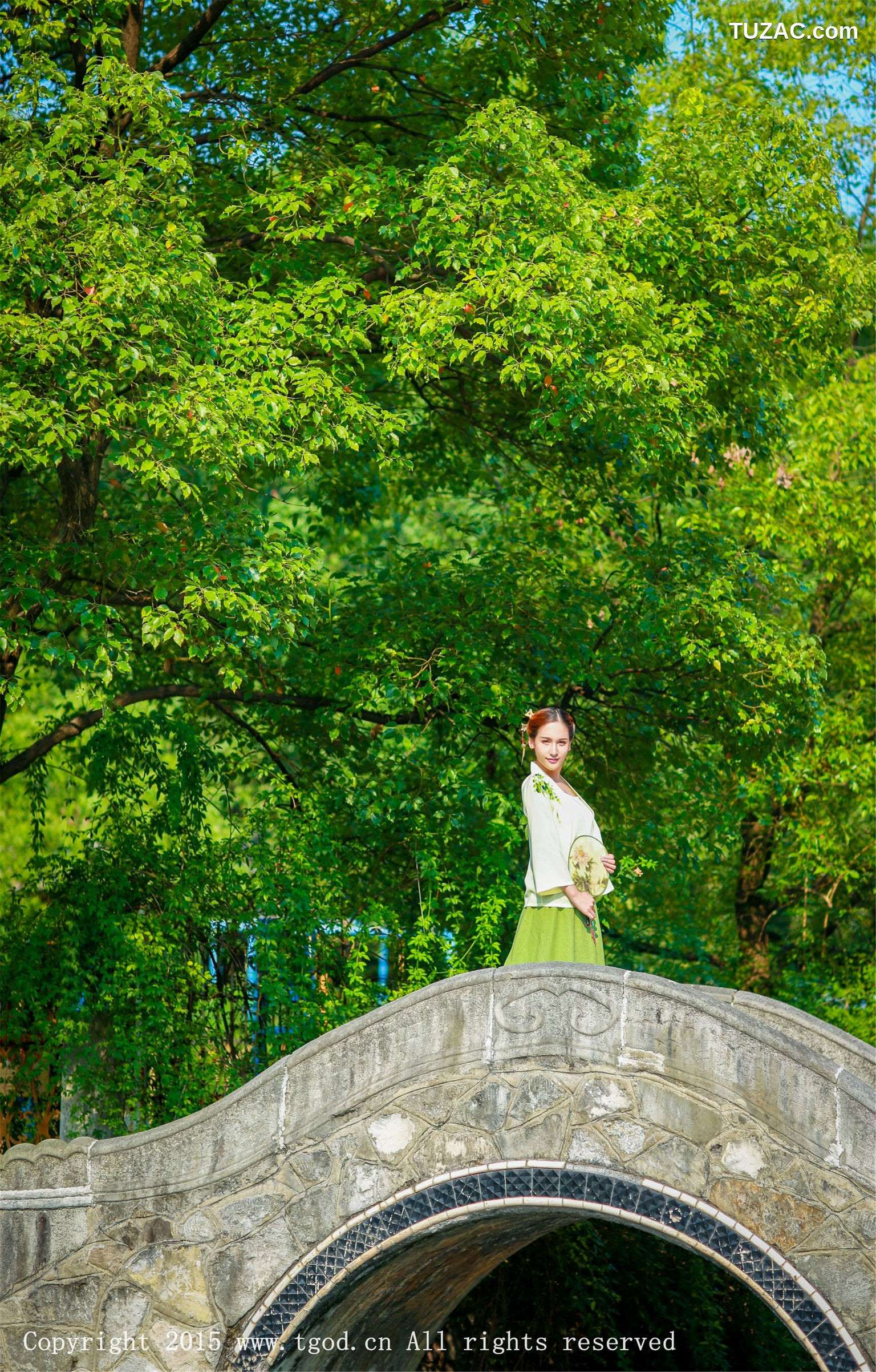 TGOD推女神-2015.09.22-艾希Ice-《女神身着清新汉服-从湖畔缓缓走来》