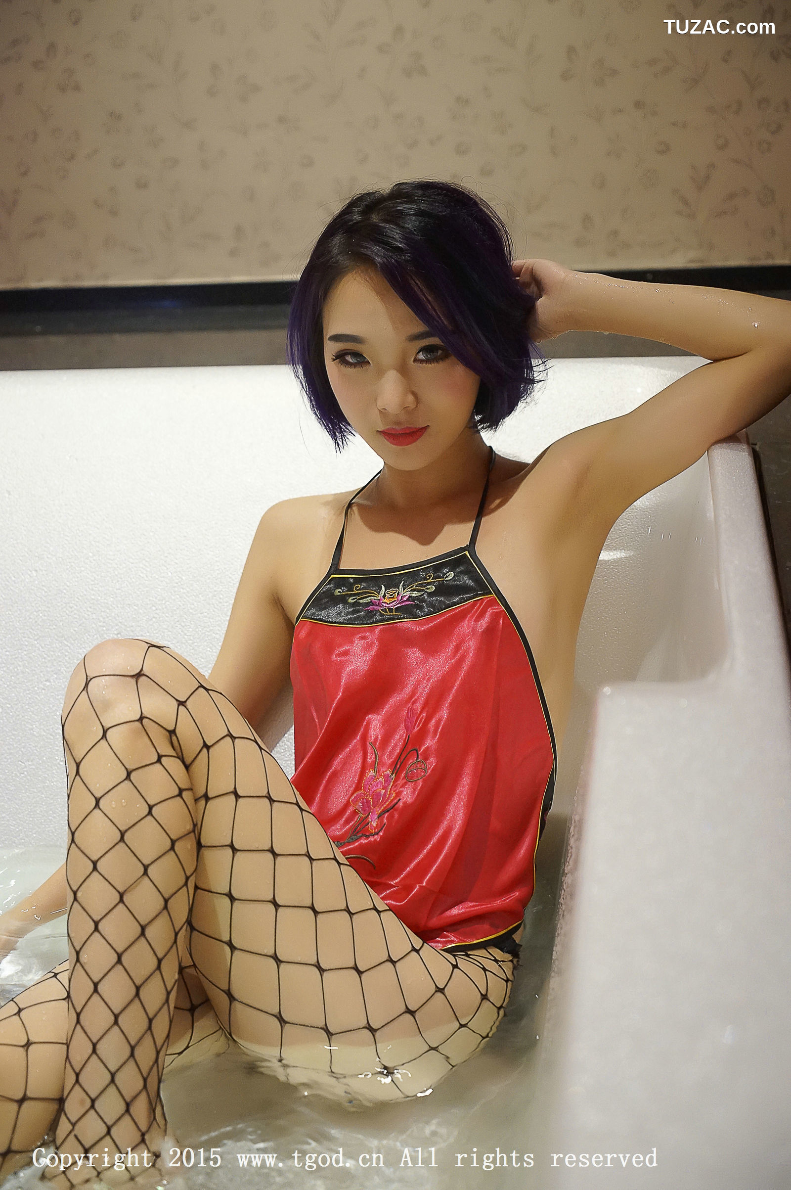 TGOD推女神-2015.10.28-Cyberjelly霜爷-《霸气女神》人体私拍系列