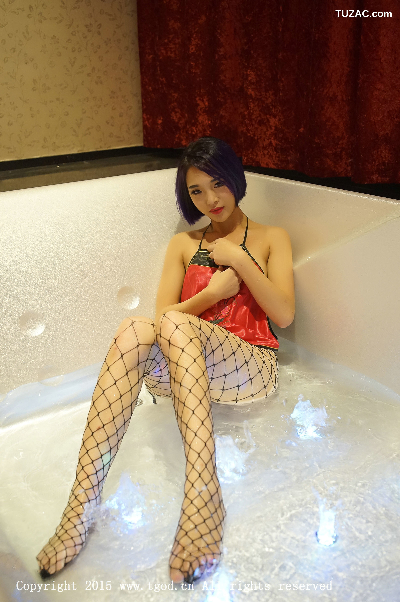 TGOD推女神-2015.10.28-Cyberjelly霜爷-《霸气女神》人体私拍系列