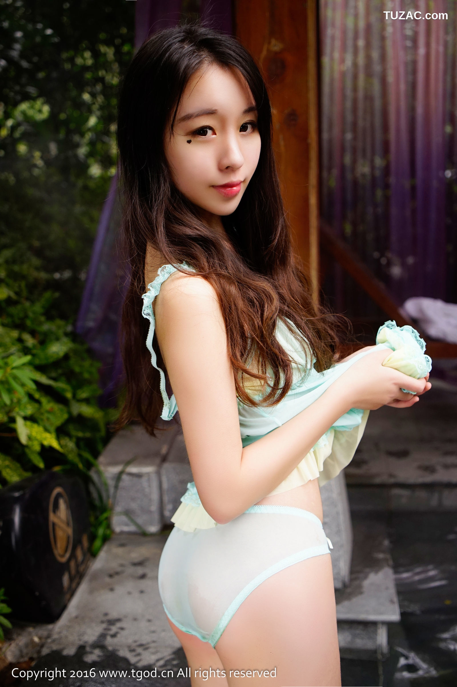 TGOD推女神-2016.01.12-梓萱Crystal-《裙摆与肚兜-大尺度温泉秀》御水温泉旅拍-第二刊