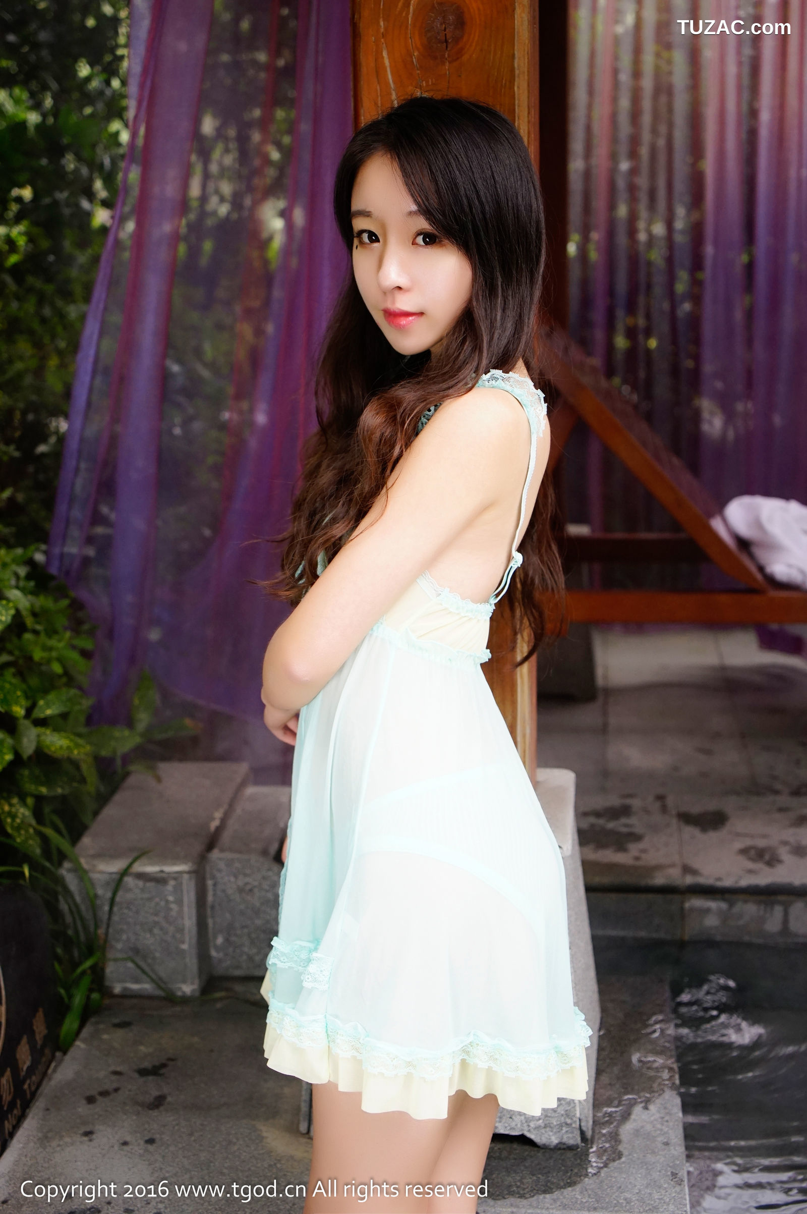 TGOD推女神-2016.01.12-梓萱Crystal-《裙摆与肚兜-大尺度温泉秀》御水温泉旅拍-第二刊