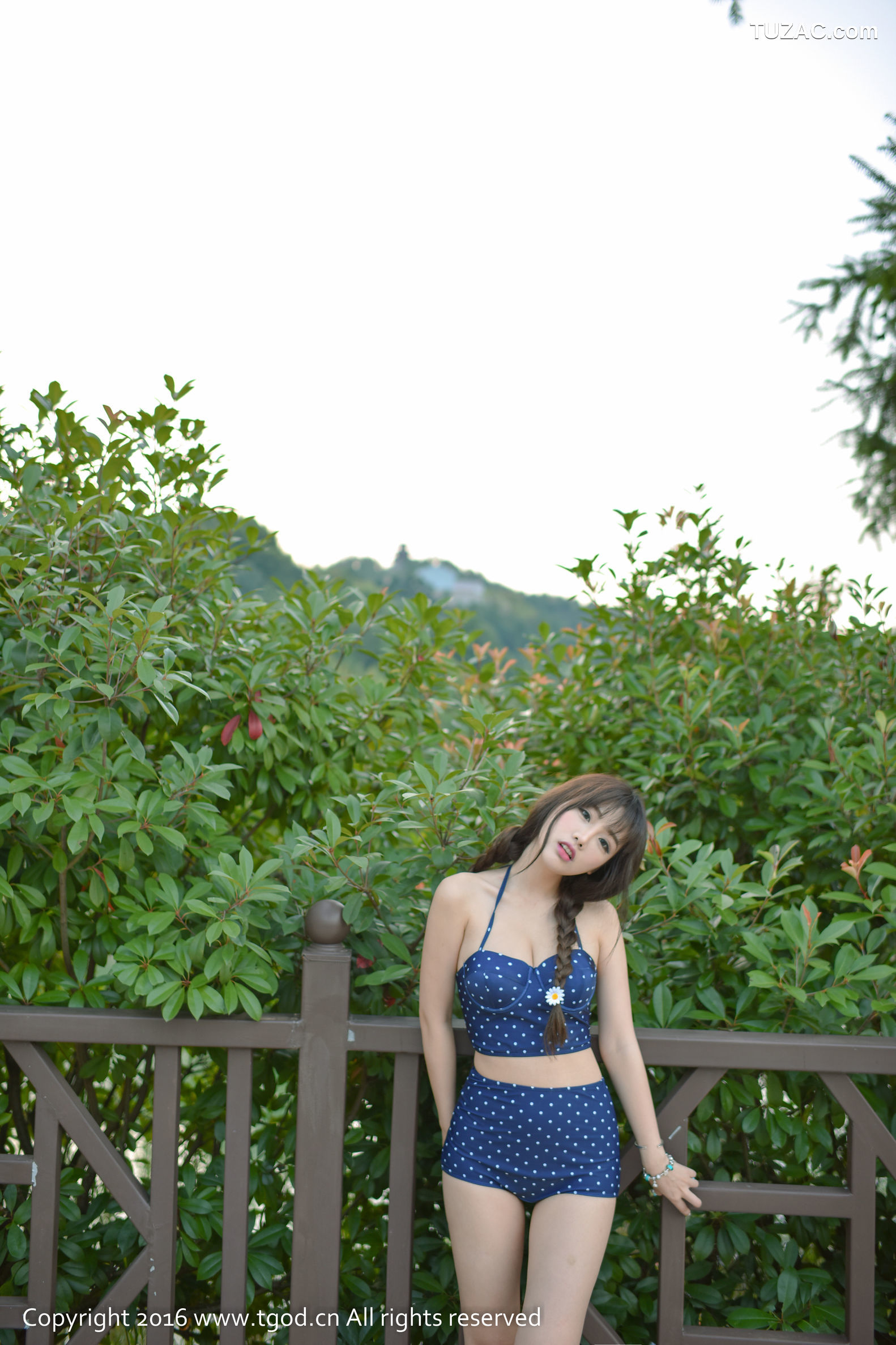 TGOD推女神-2016.01.22-Akiki朱若慕-《云曼旅拍》第五刊-一个会说会笑会唱会跳的奔跑的小怪兽