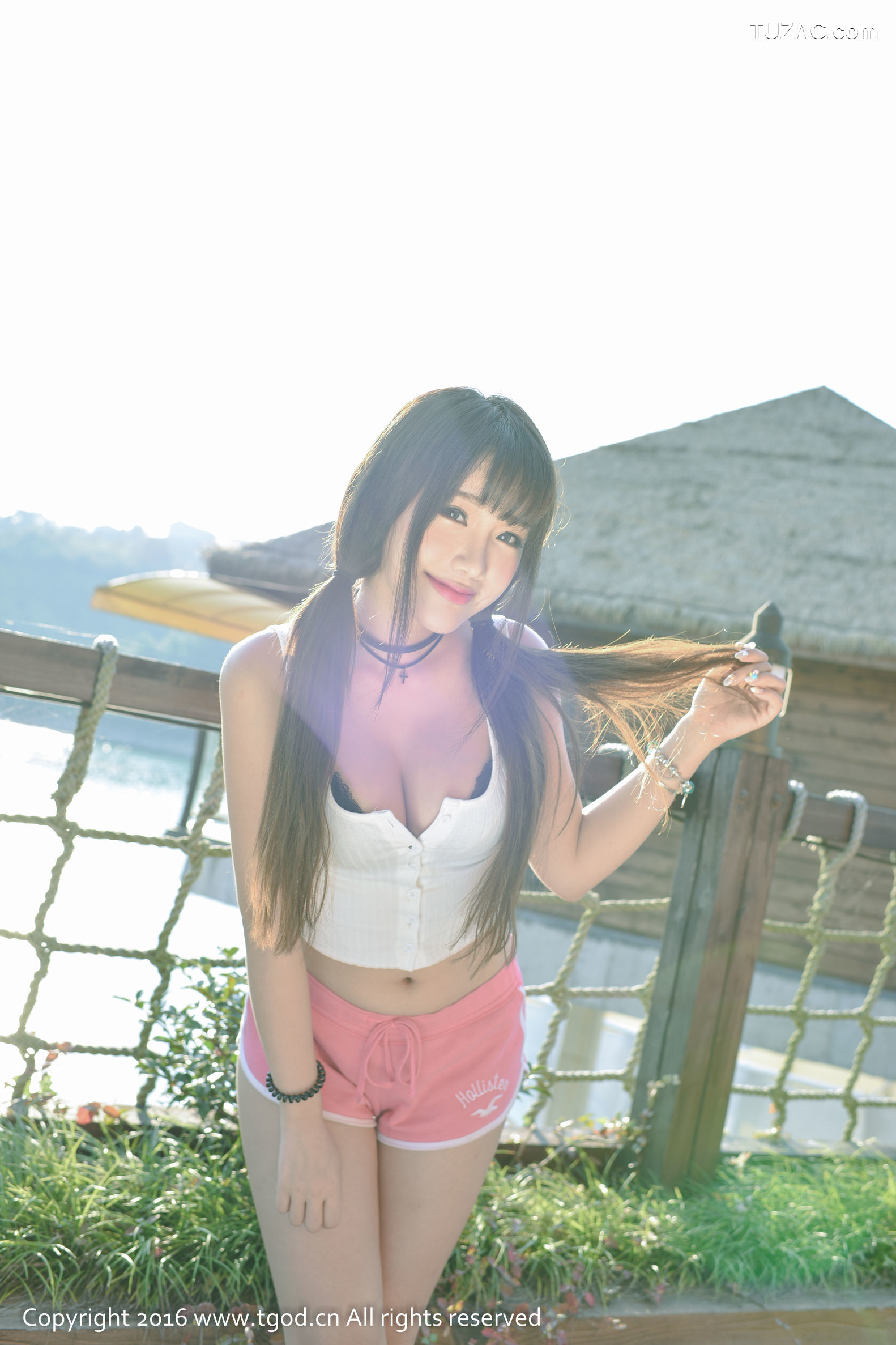 TGOD推女神-2016.01.22-Akiki朱若慕-《云曼旅拍》第五刊-一个会说会笑会唱会跳的奔跑的小怪兽