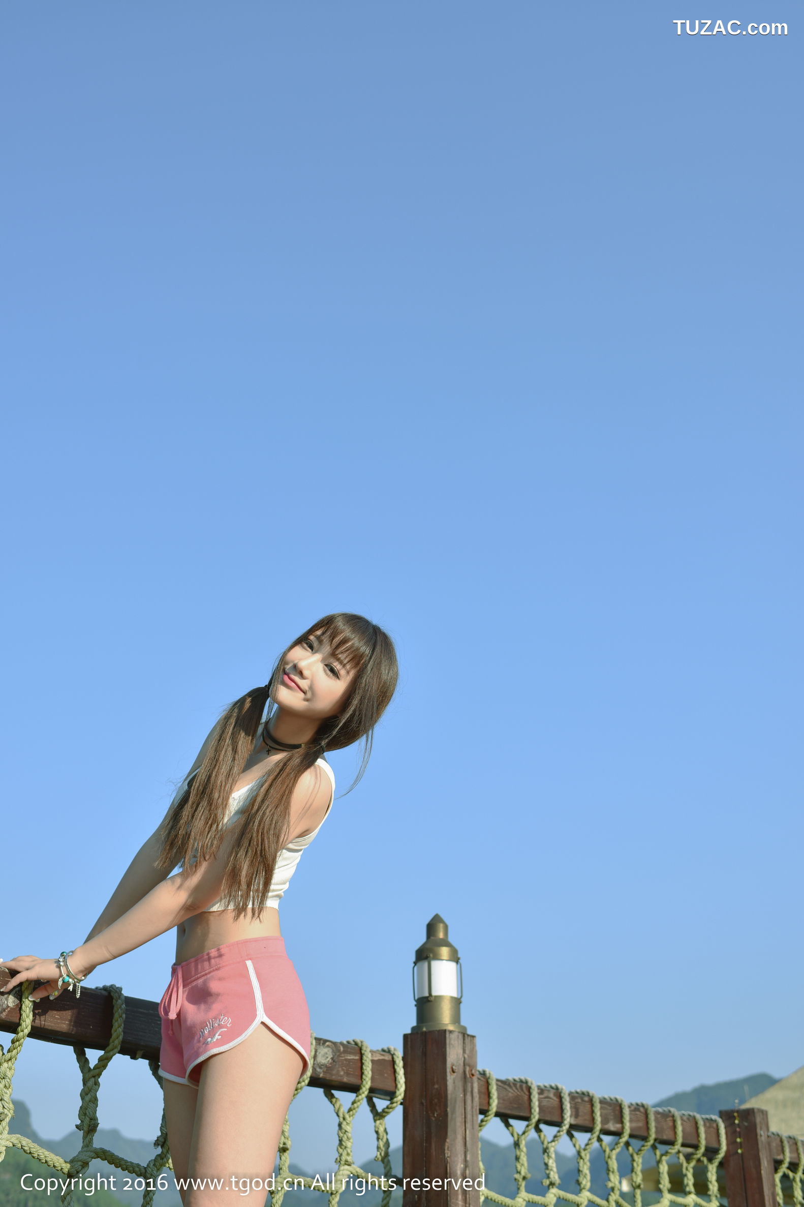 TGOD推女神-2016.01.22-Akiki朱若慕-《云曼旅拍》第五刊-一个会说会笑会唱会跳的奔跑的小怪兽