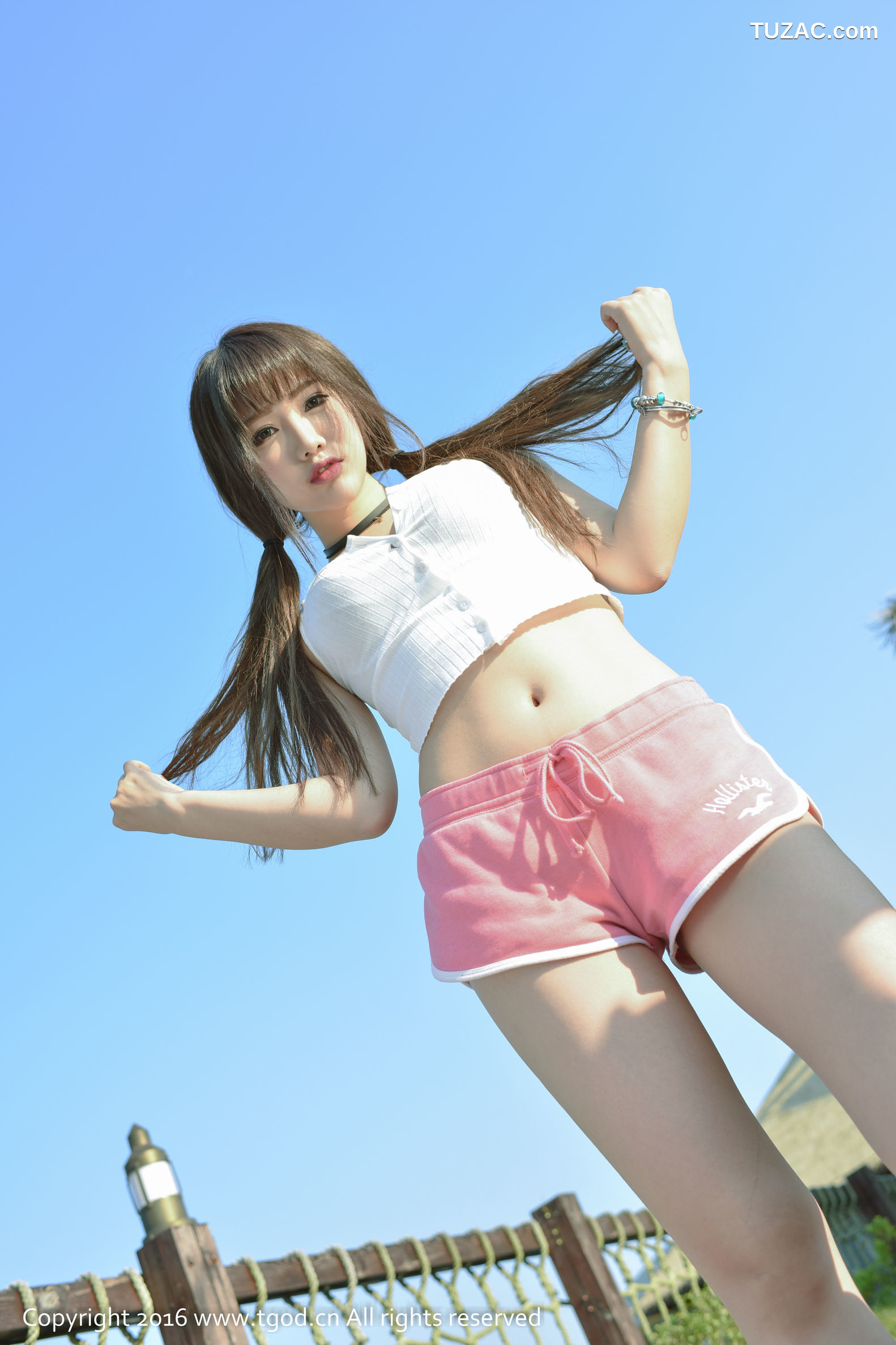 TGOD推女神-2016.01.22-Akiki朱若慕-《云曼旅拍》第五刊-一个会说会笑会唱会跳的奔跑的小怪兽