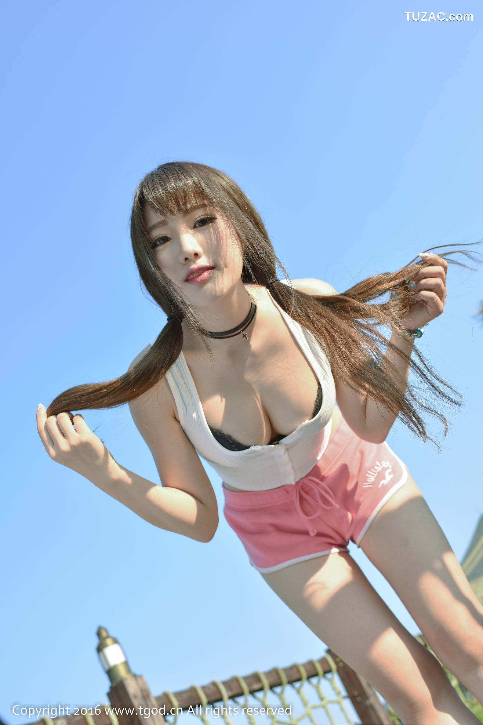 TGOD推女神-2016.01.22-Akiki朱若慕-《云曼旅拍》第五刊-一个会说会笑会唱会跳的奔跑的小怪兽