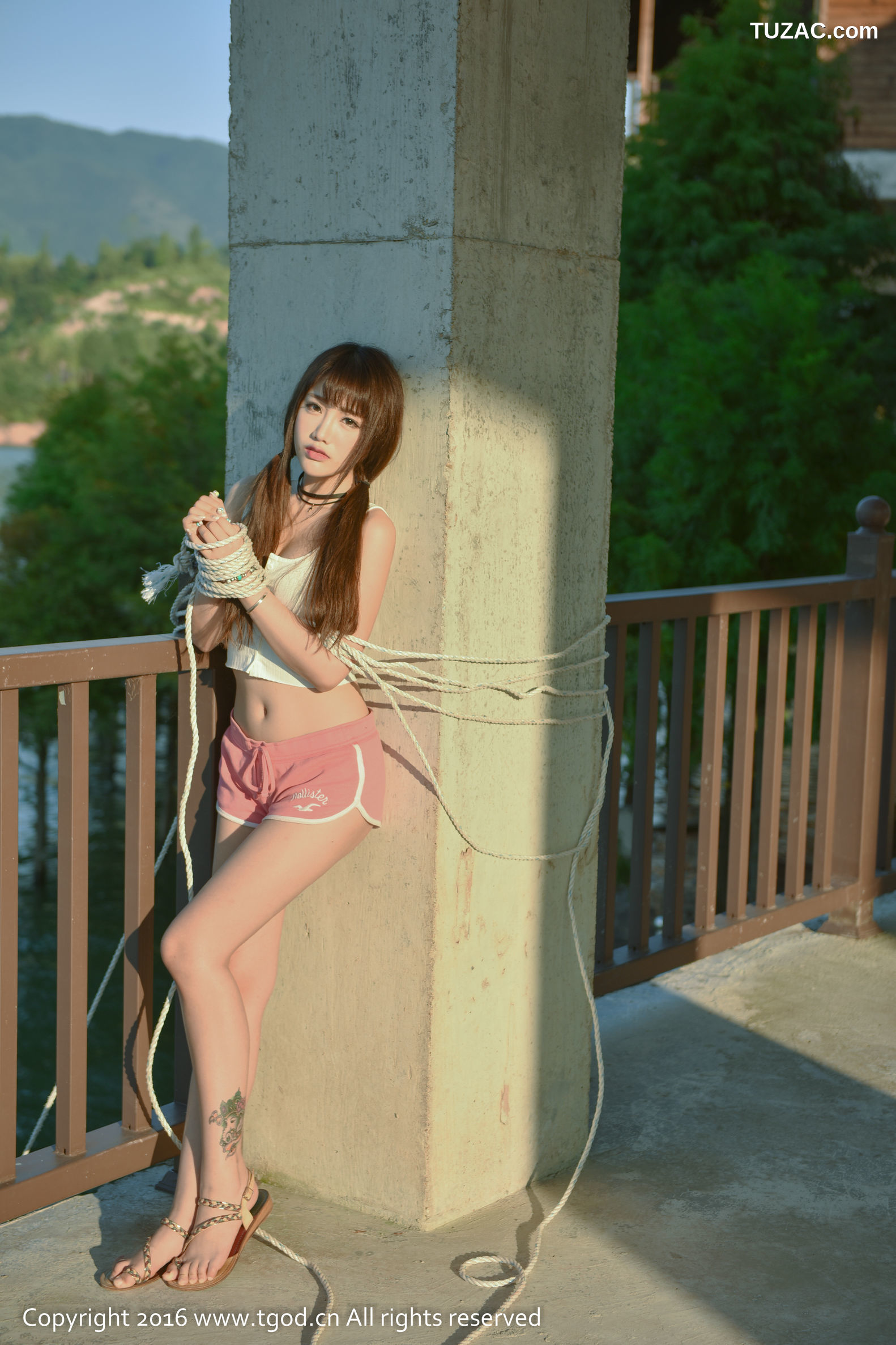 TGOD推女神-2016.01.22-Akiki朱若慕-《云曼旅拍》第五刊-一个会说会笑会唱会跳的奔跑的小怪兽