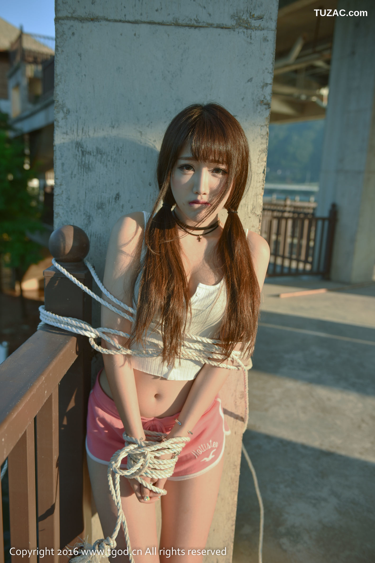 TGOD推女神-2016.01.22-Akiki朱若慕-《云曼旅拍》第五刊-一个会说会笑会唱会跳的奔跑的小怪兽