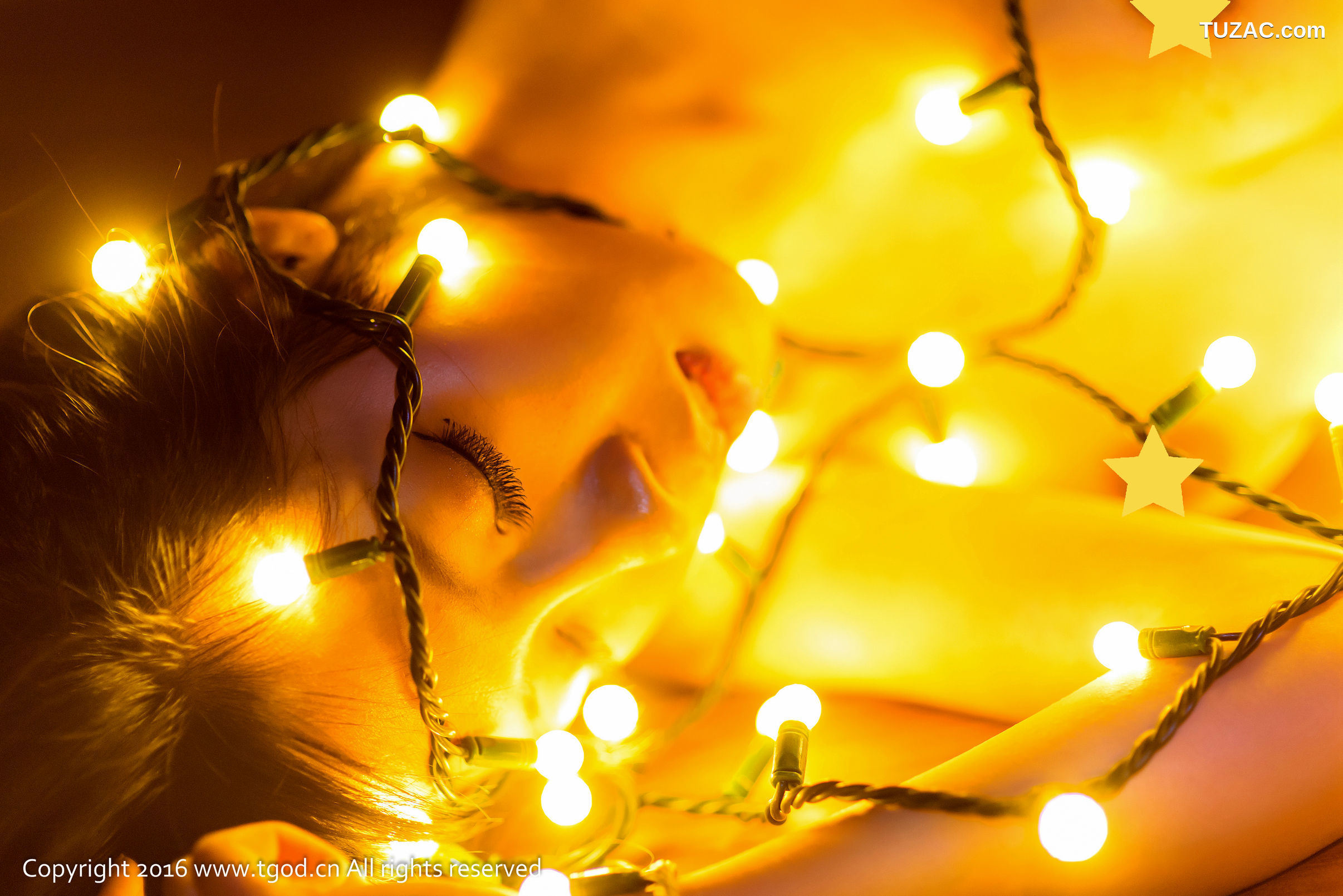 TGOD推女神-2016.03.01-喵喵哒-《百变萝莉秀身材》第一刊