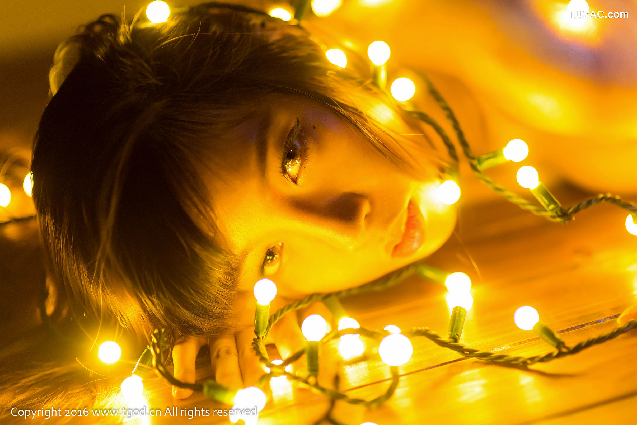 TGOD推女神-2016.03.01-喵喵哒-《百变萝莉秀身材》第一刊