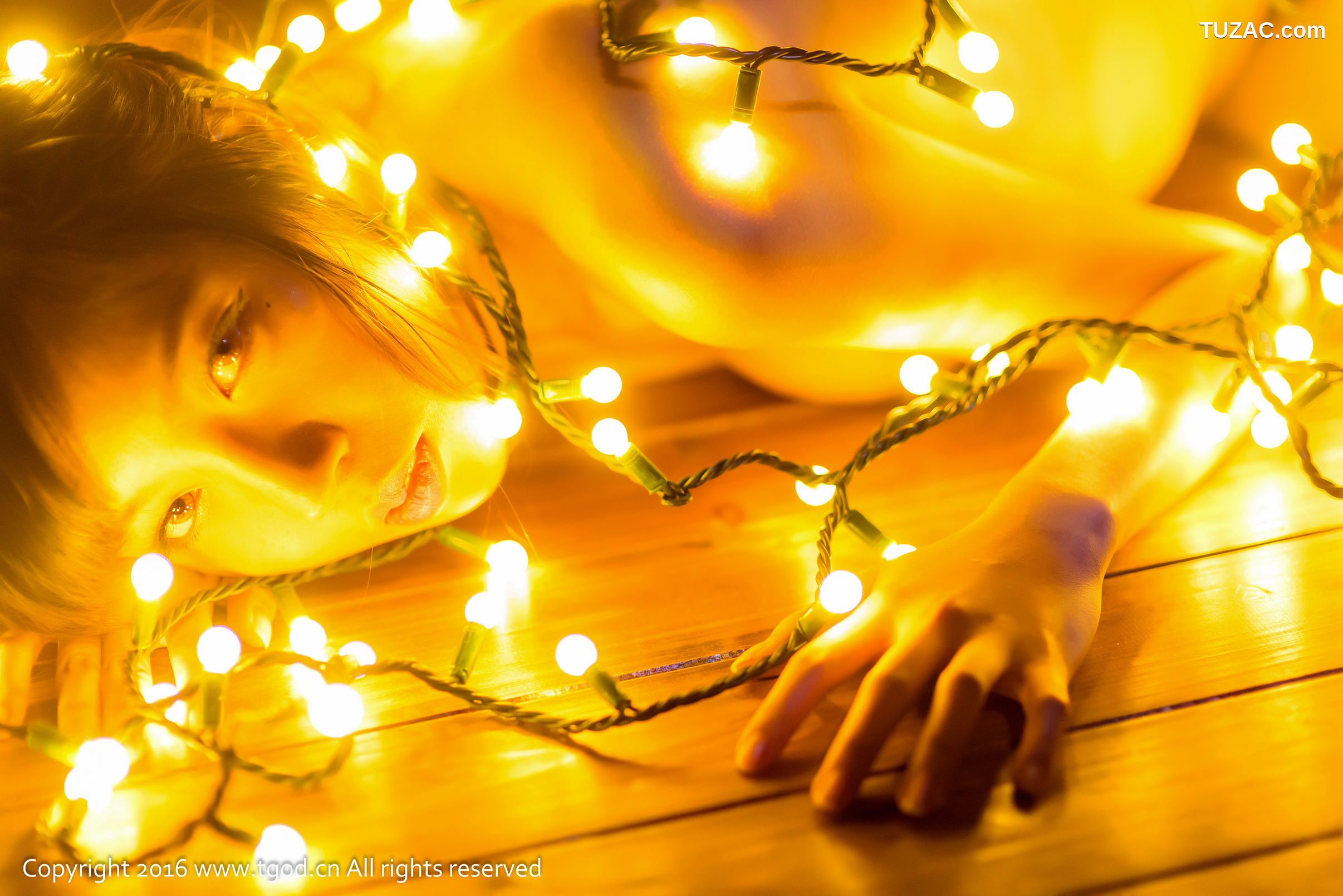 TGOD推女神-2016.03.01-喵喵哒-《百变萝莉秀身材》第一刊