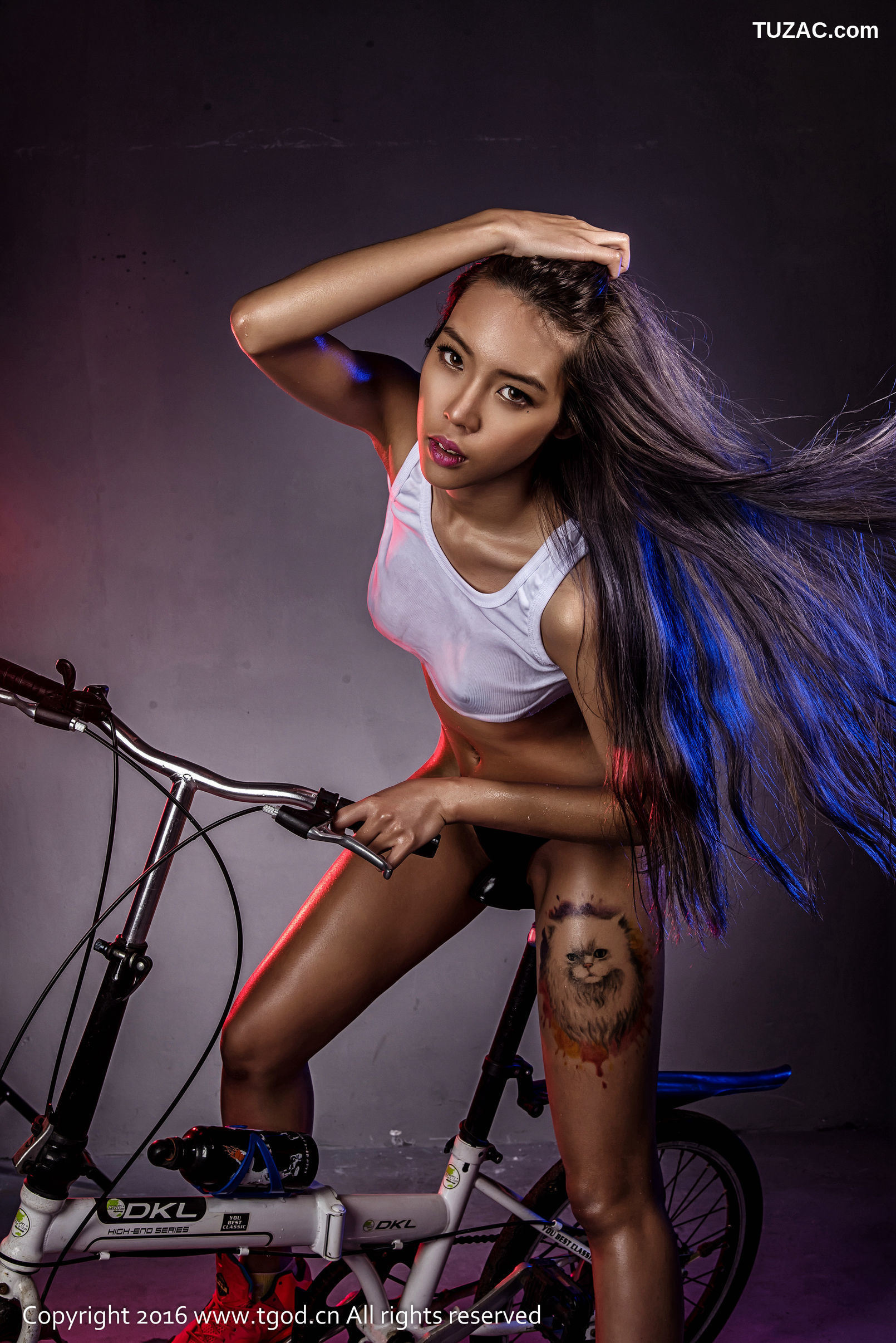 TGOD推女神-2016.03.02-喵喵哒-《红包诱惑-单车女孩》第二刊