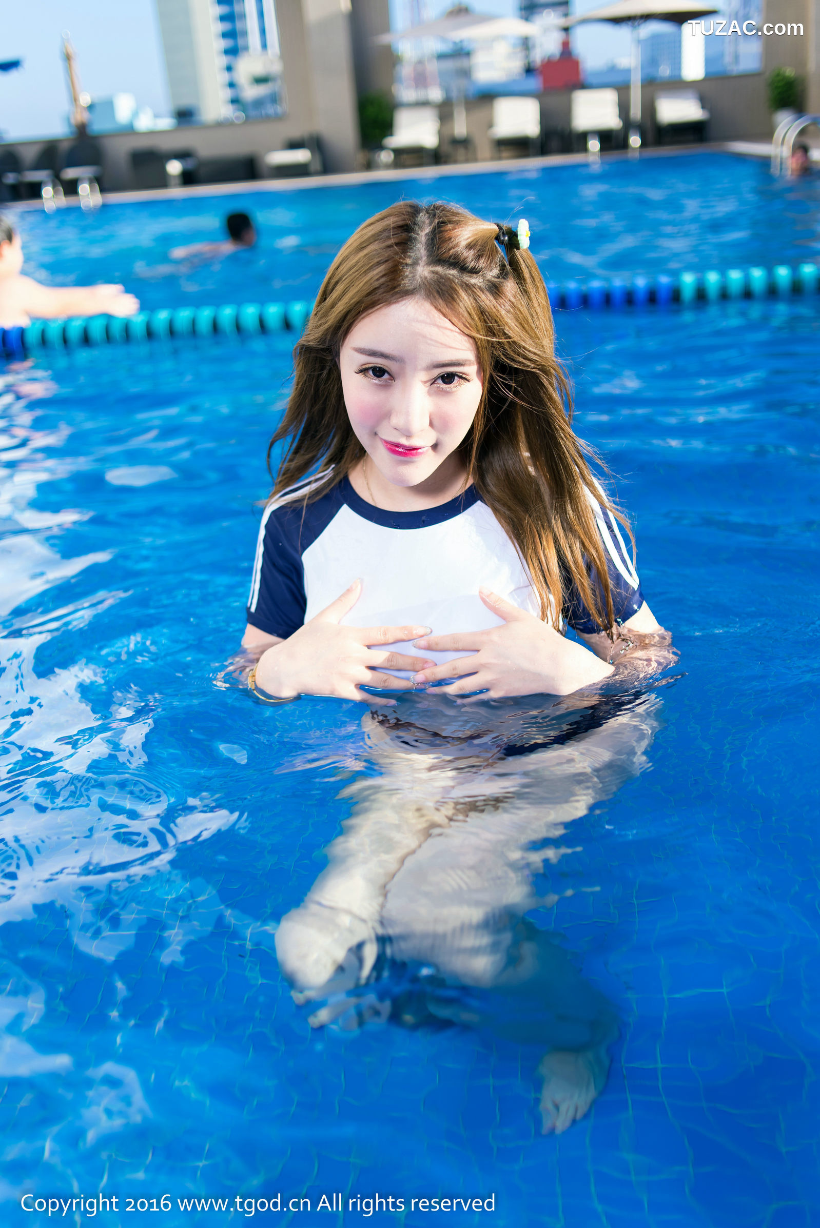 TGOD推女神-2016.04.04-Jill_静儿-《宛如幽静的月光-倾泻而下入你心扉》越南芽庄旅拍-第一刊