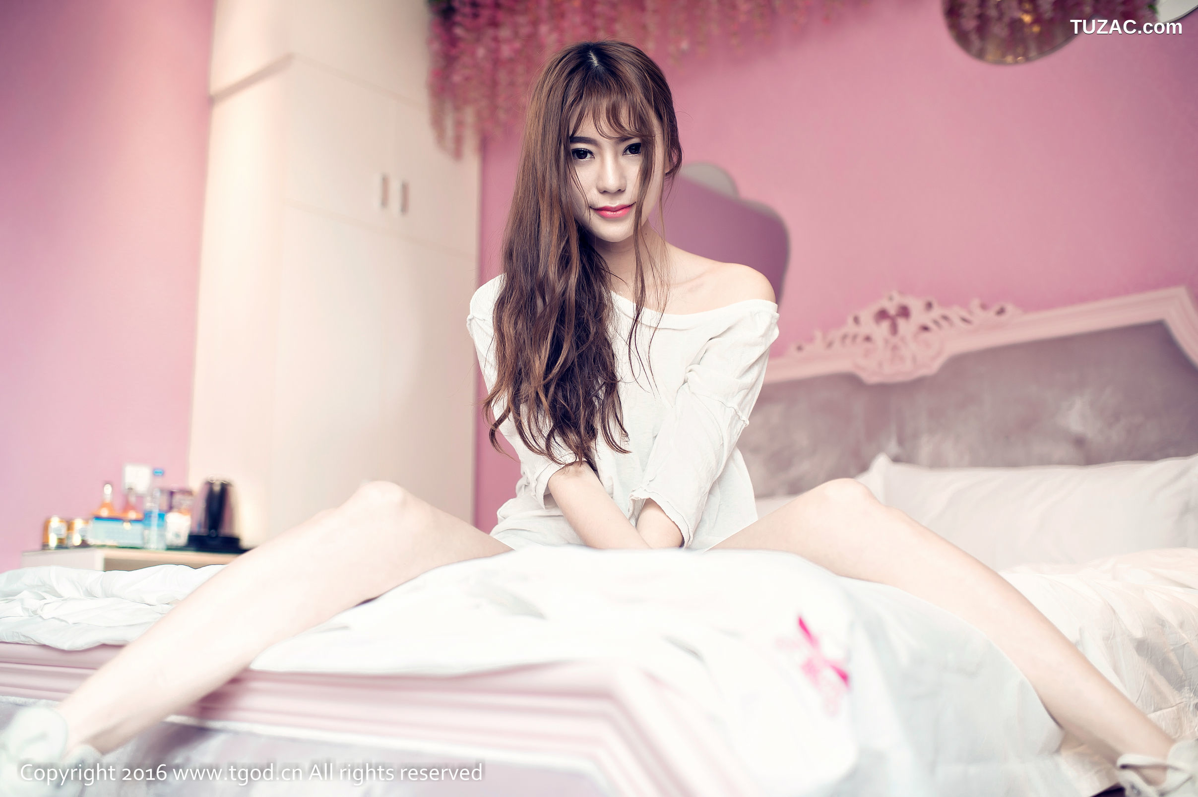 TGOD推女神-2016.04.22-钰彤Ci-《青春少女-娇美可人红樱唇》