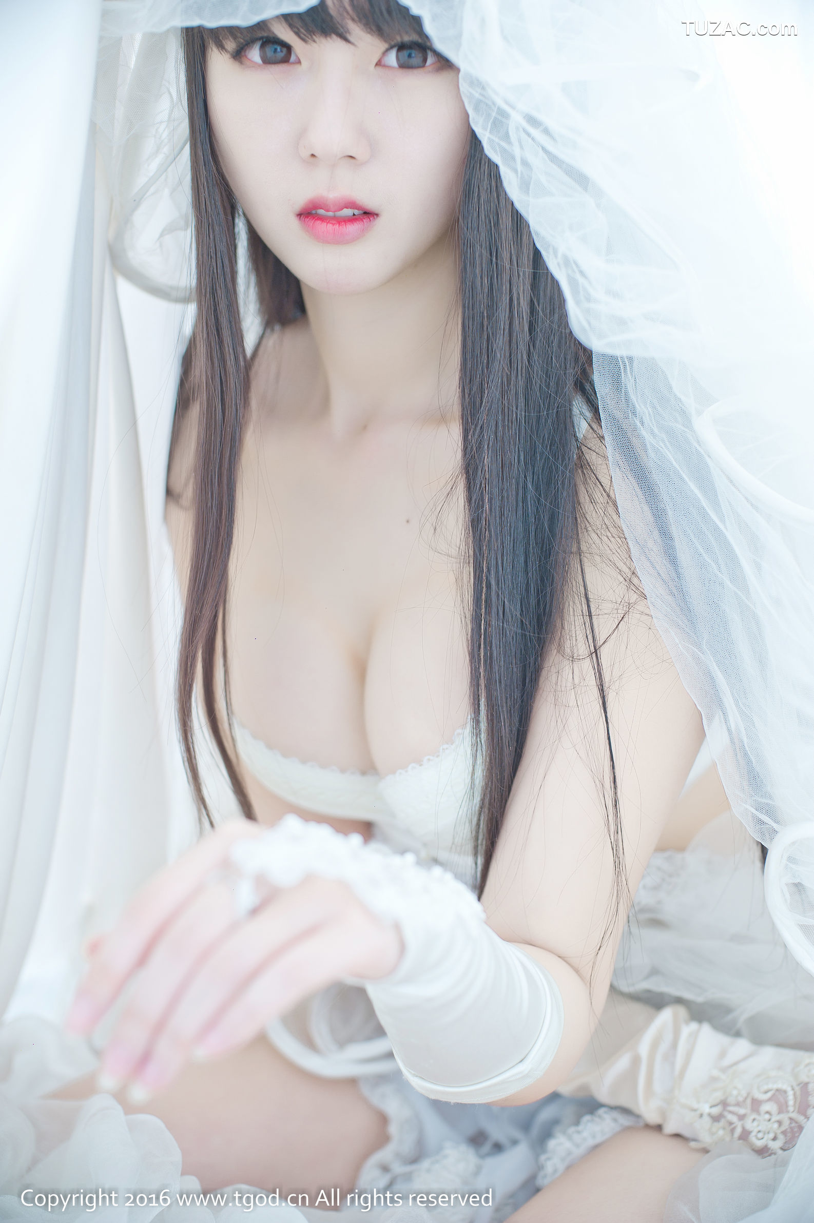 TGOD推女神-2016.05.31-伊伊Eva-《童心未泯小可爱》-童颜巨乳的儿童节