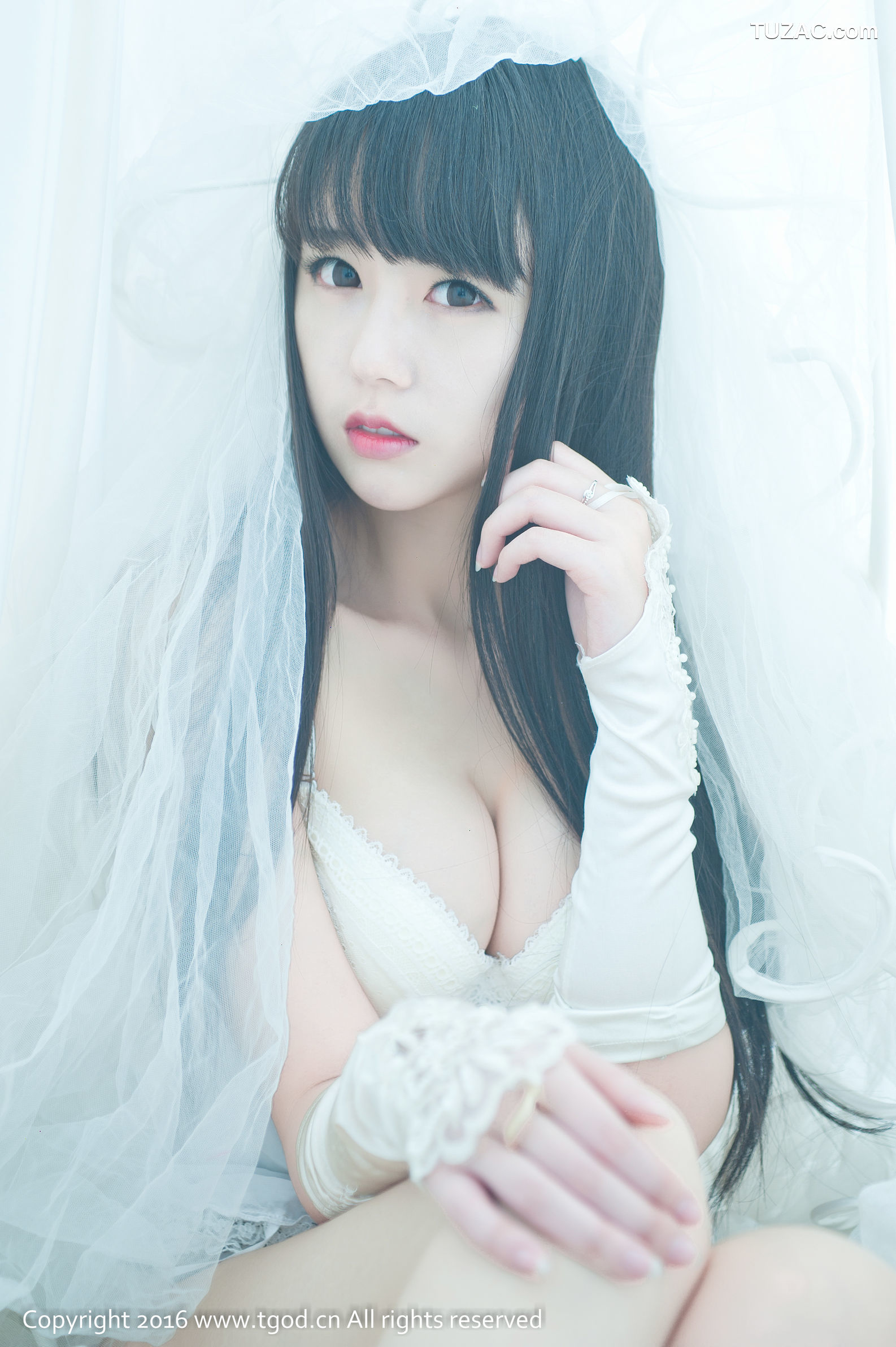 TGOD推女神-2016.05.31-伊伊Eva-《童心未泯小可爱》-童颜巨乳的儿童节