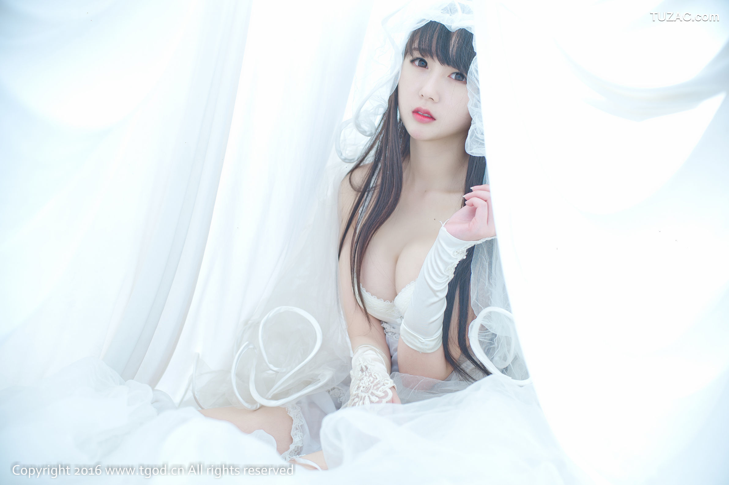 TGOD推女神-2016.05.31-伊伊Eva-《童心未泯小可爱》-童颜巨乳的儿童节