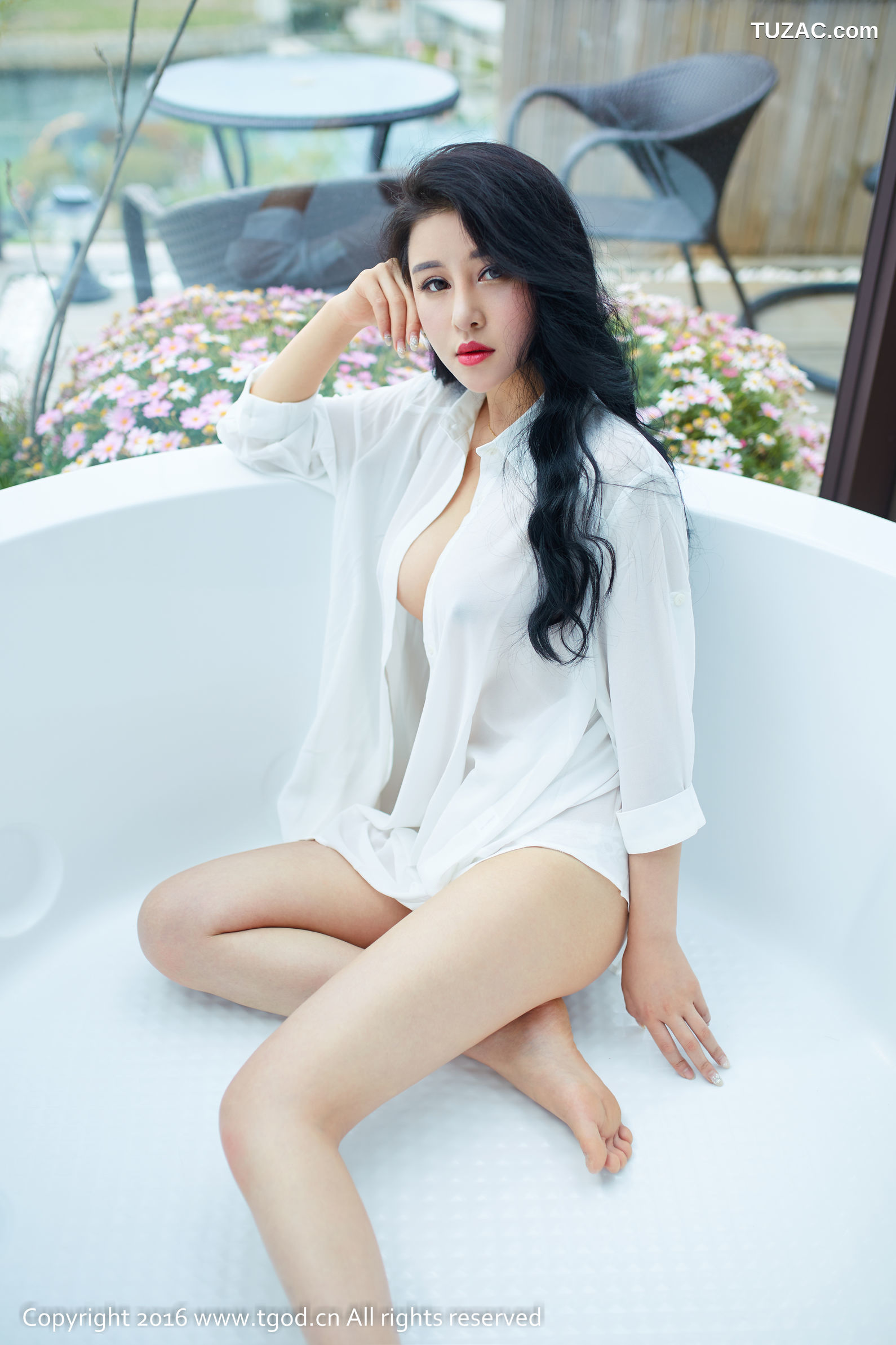 TGOD推女神-2016.06.01-叶佳颐-《大理旅拍》真空白衬衫-睡衣诱惑