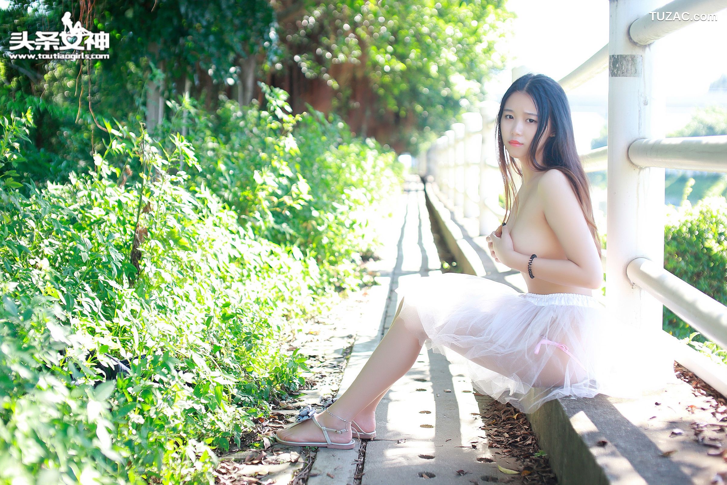 TouTiao头条女神-2016.08.03-小雨-《野外极致露出》