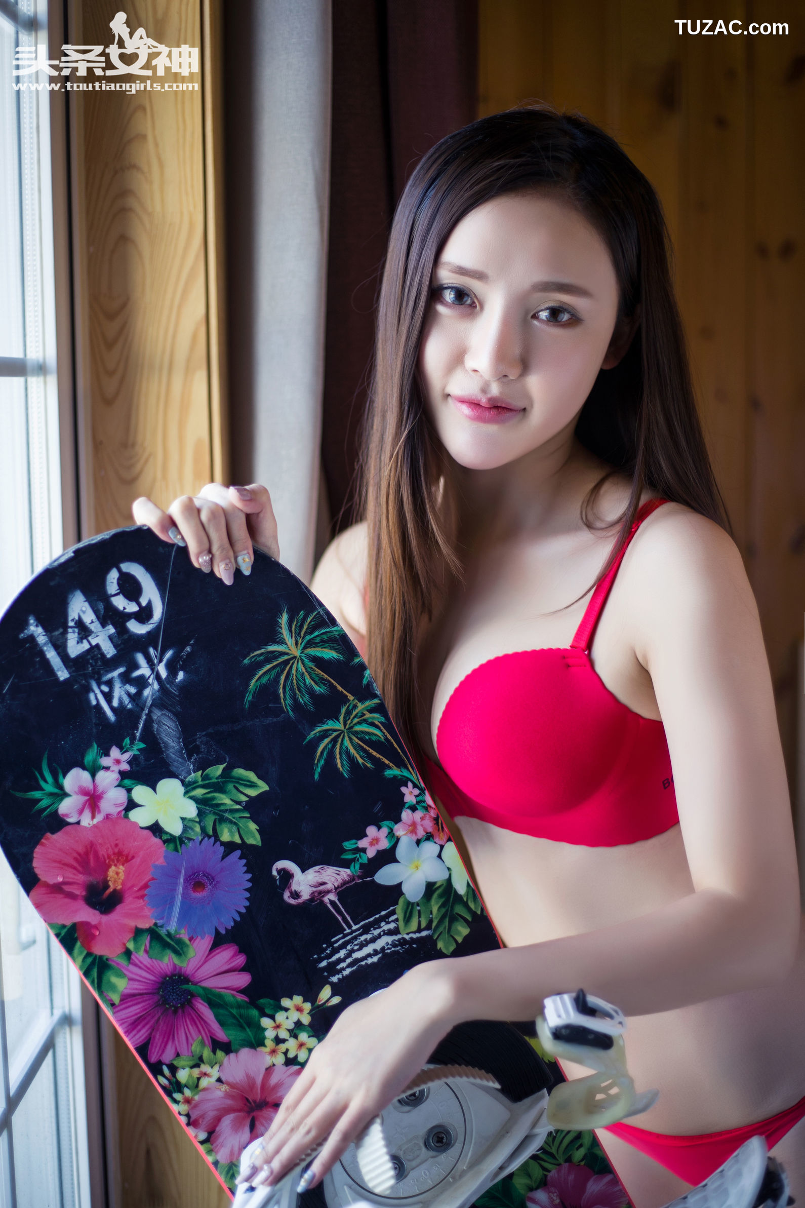 TouTiao头条女神-2016.08.20-崔昭妍-《雪屋比基尼》