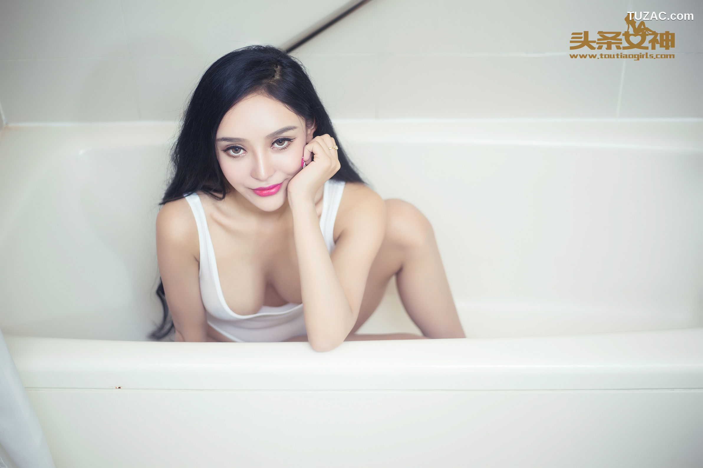 TouTiao头条女神-2016.08.26-珞可可-《极致湿身-白色比基尼》