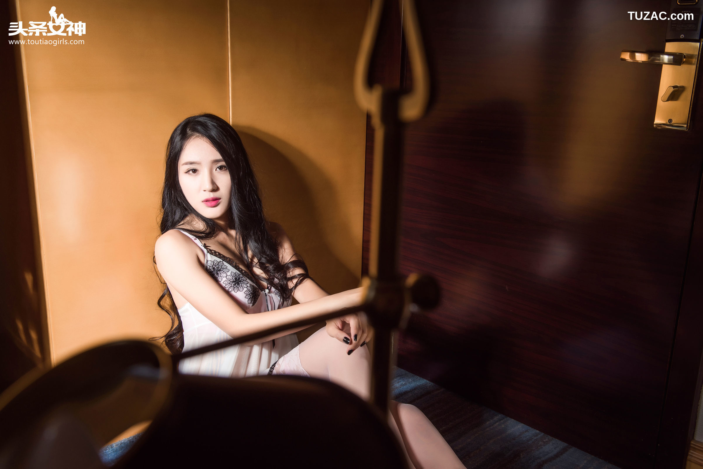 TouTiao头条女神-2016.12.27-涟漪Sara-《膝枕抚慰》