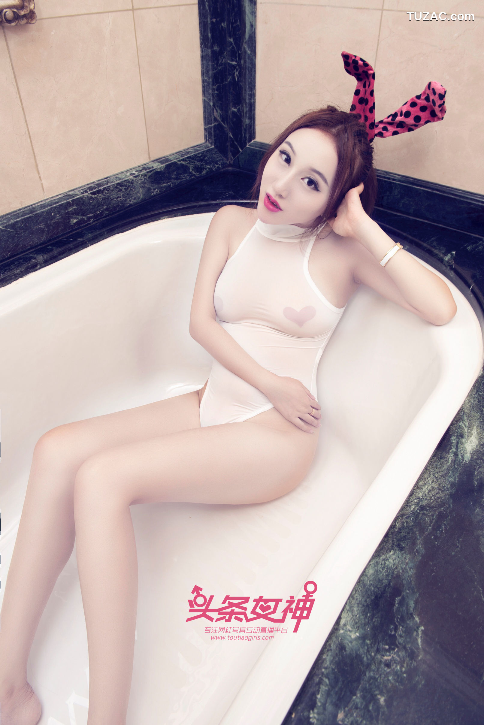 TouTiao头条女神-2017.11.20-美纳子-《巨乳美少女》-丽思卡尔顿皮衣