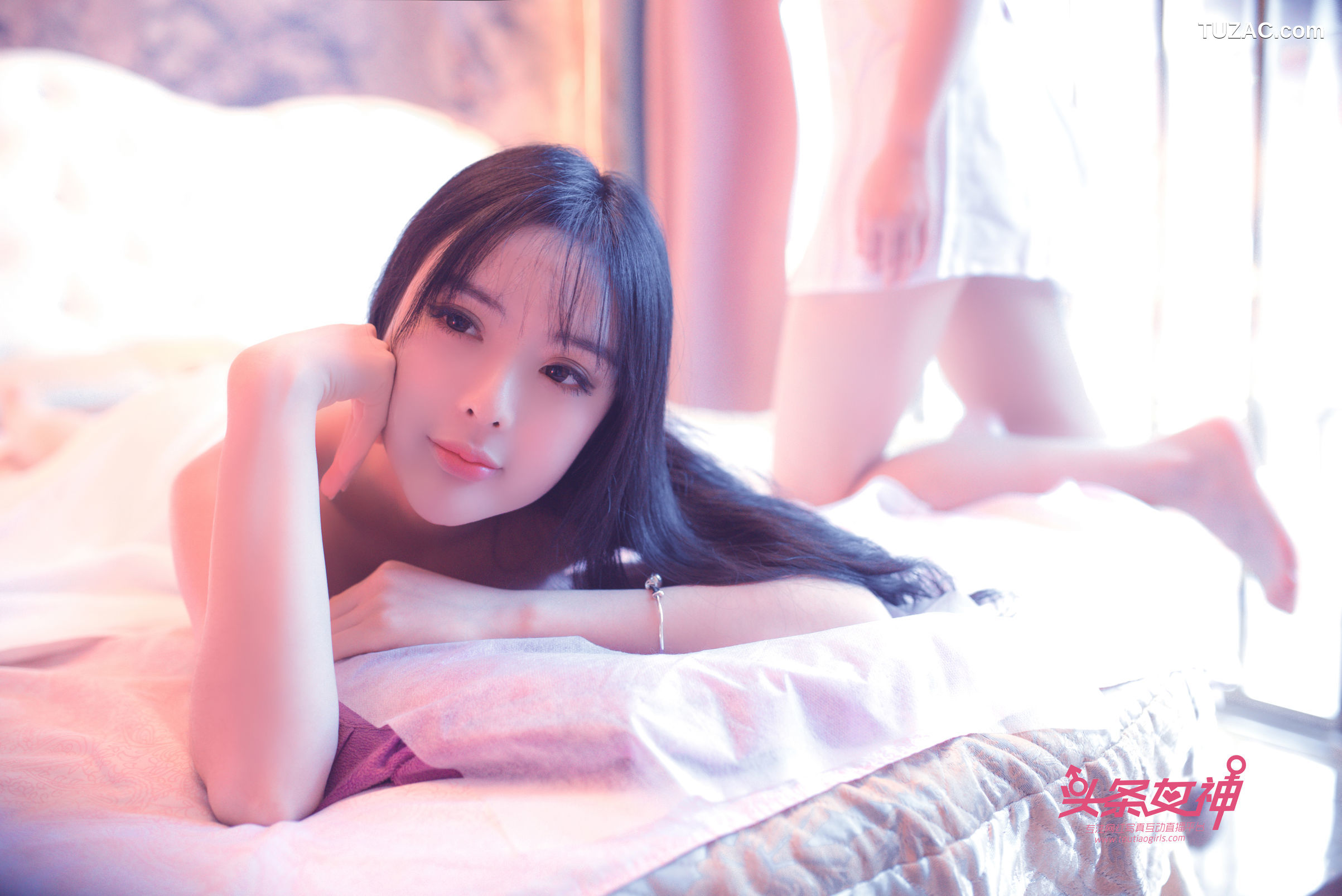 TouTiao头条女神-2018.01.16-周熙妍-《梦游仙境》