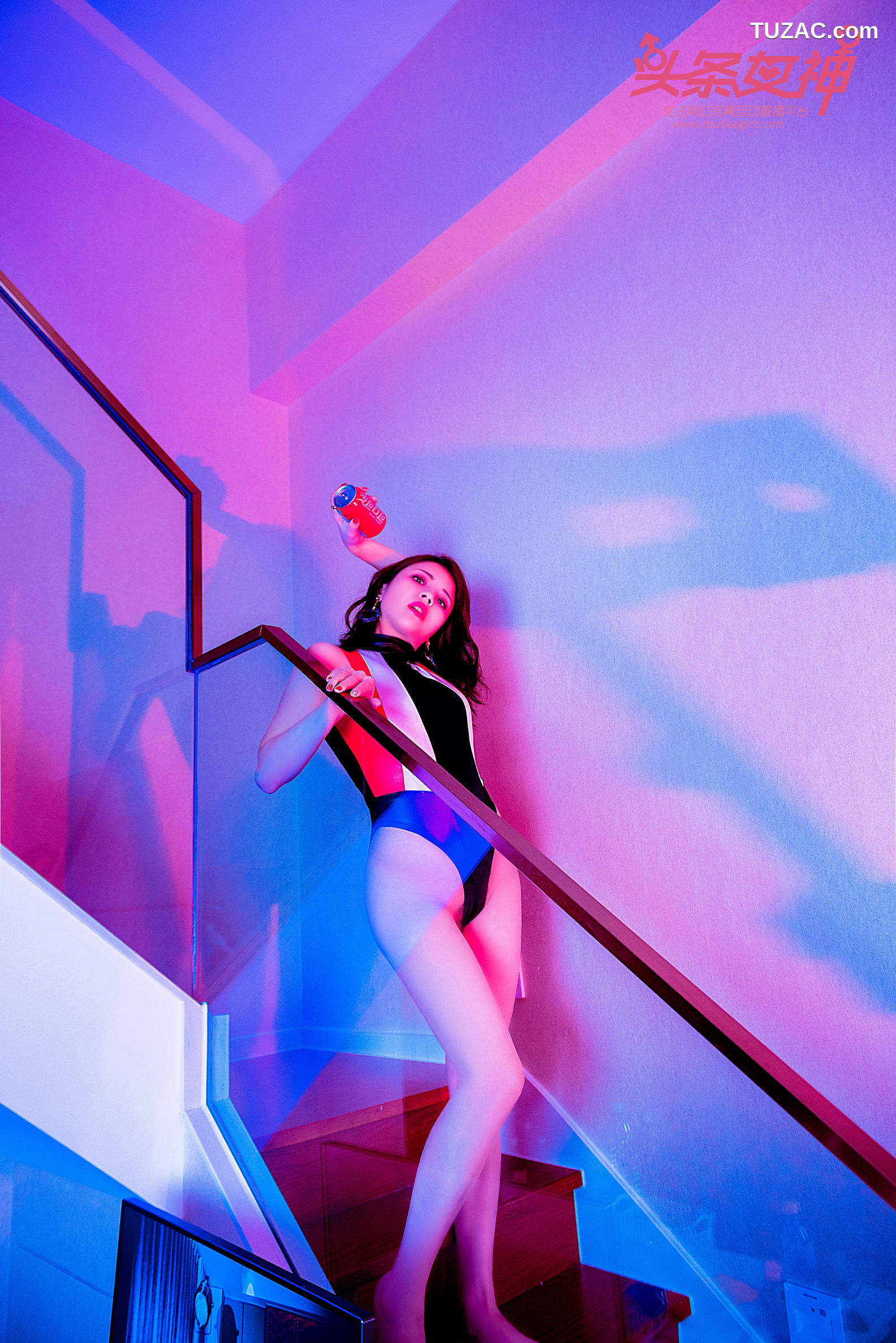 TouTiao头条女神-2018.04.23-迪爱儿-《星彩女郎-星条衣幻彩》