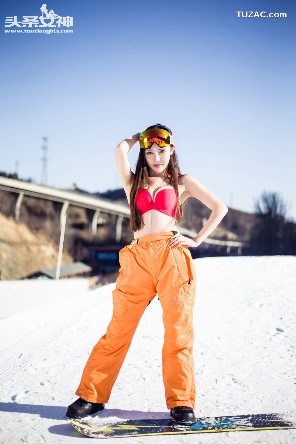 TouTiao头条女神-2018.12.11-崔昭妍-《滑雪比基尼》