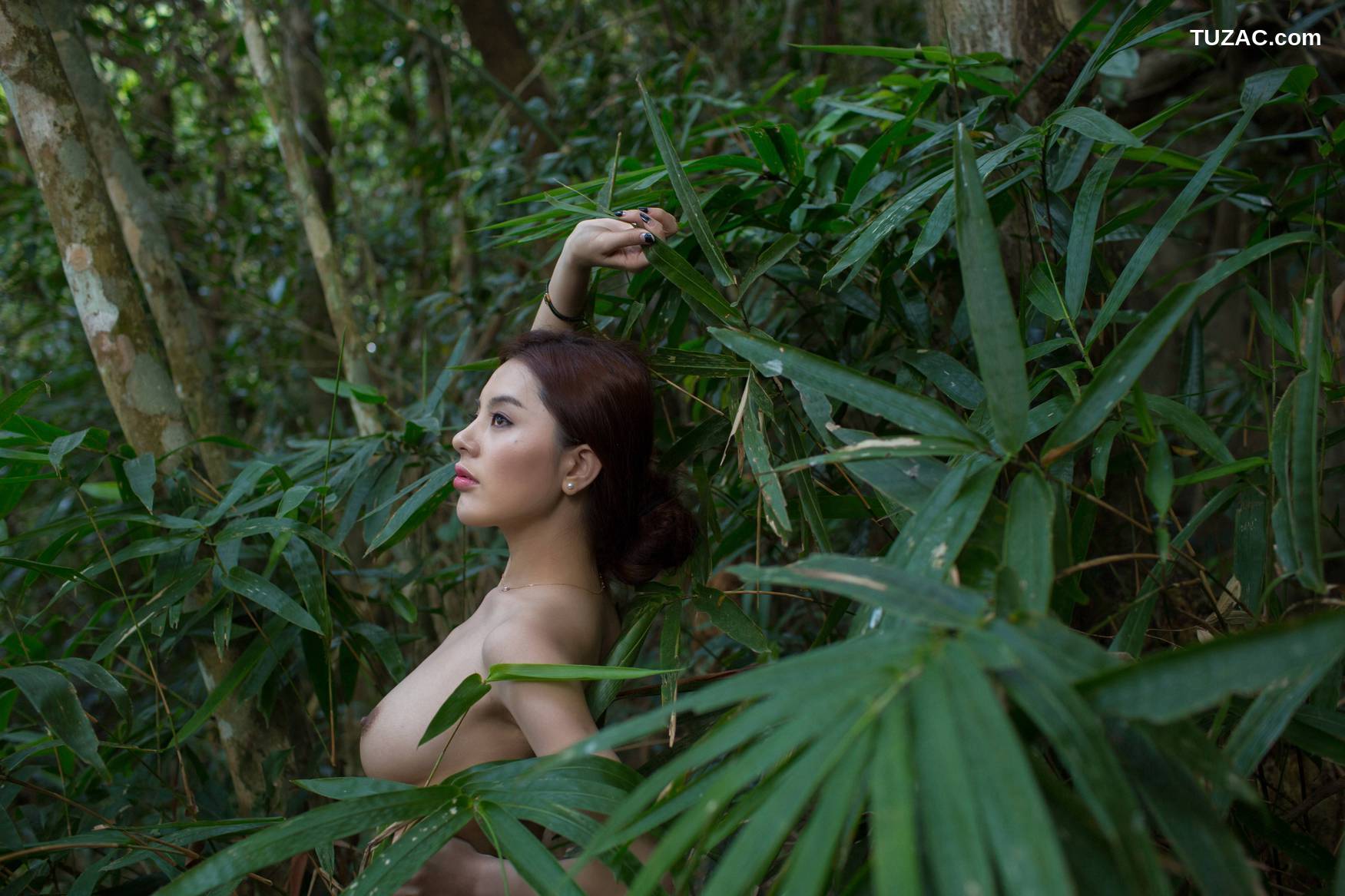 TuiGirl-推女郎-特辑-No.007-赵惟依-丛林木屋-400p