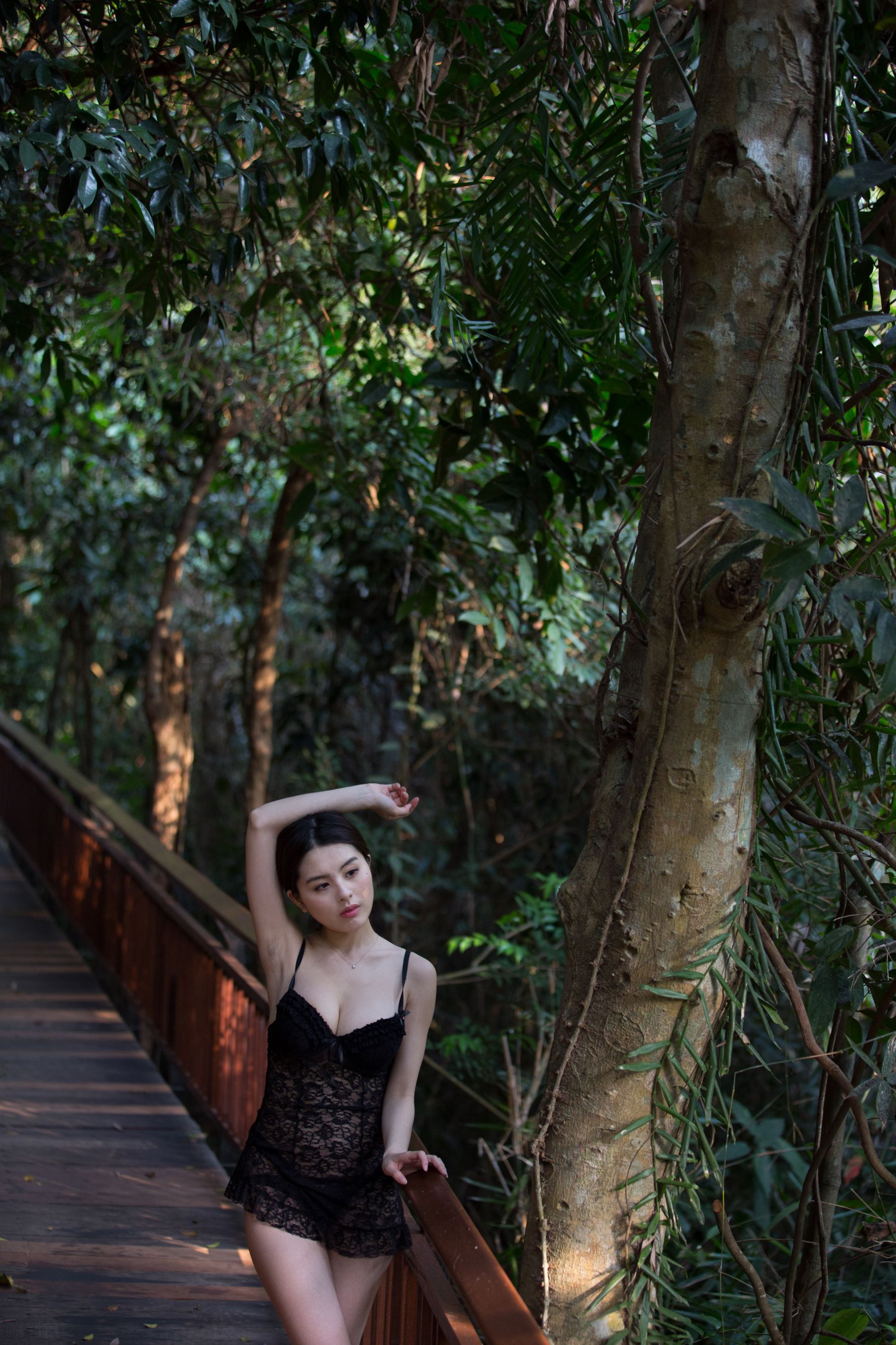 推女郎_ 赵惟依 《三亚旅拍现场》合集（二）[120P]