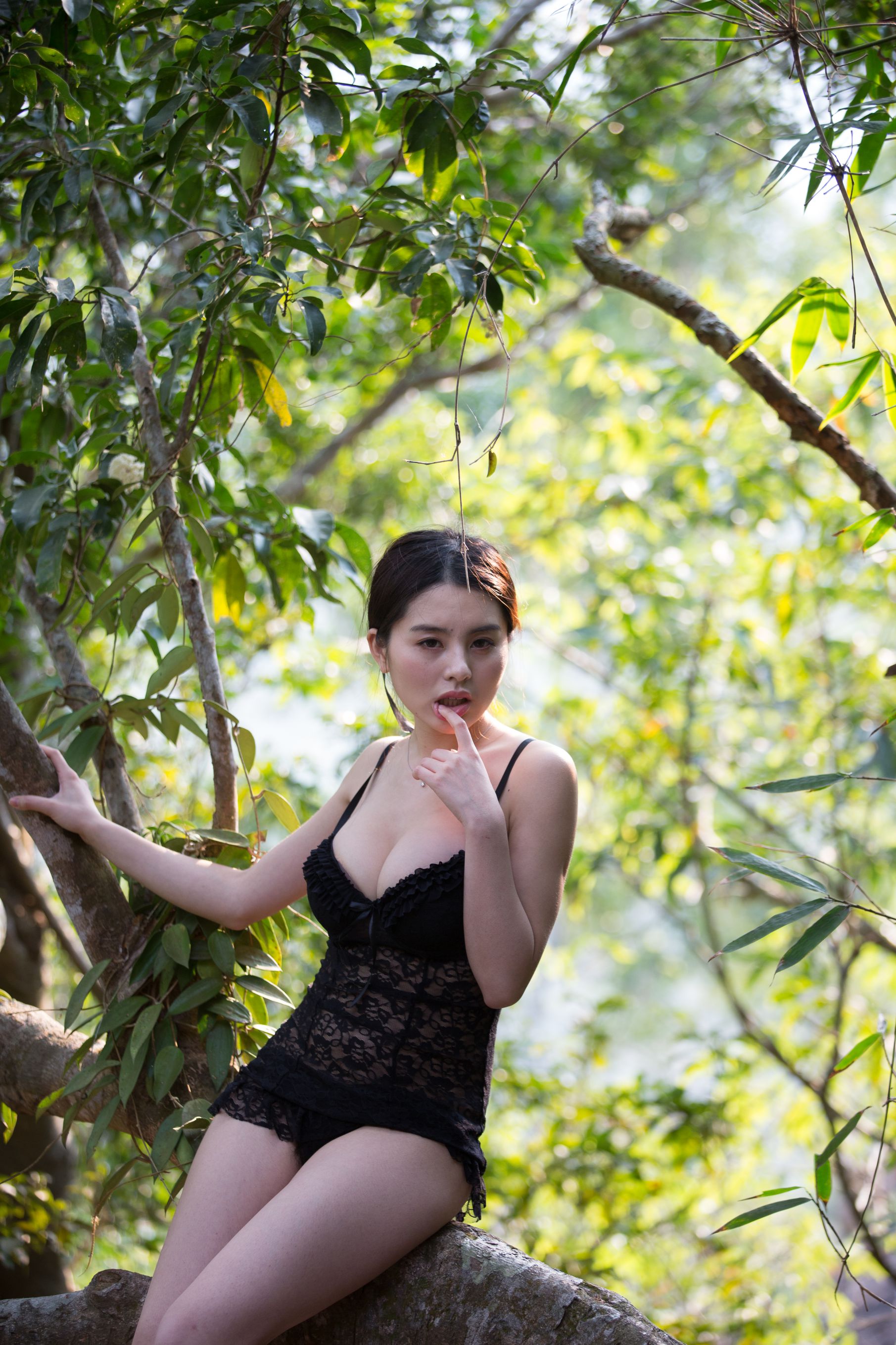 推女郎_ 赵惟依 《三亚旅拍现场》合集（二）[120P]