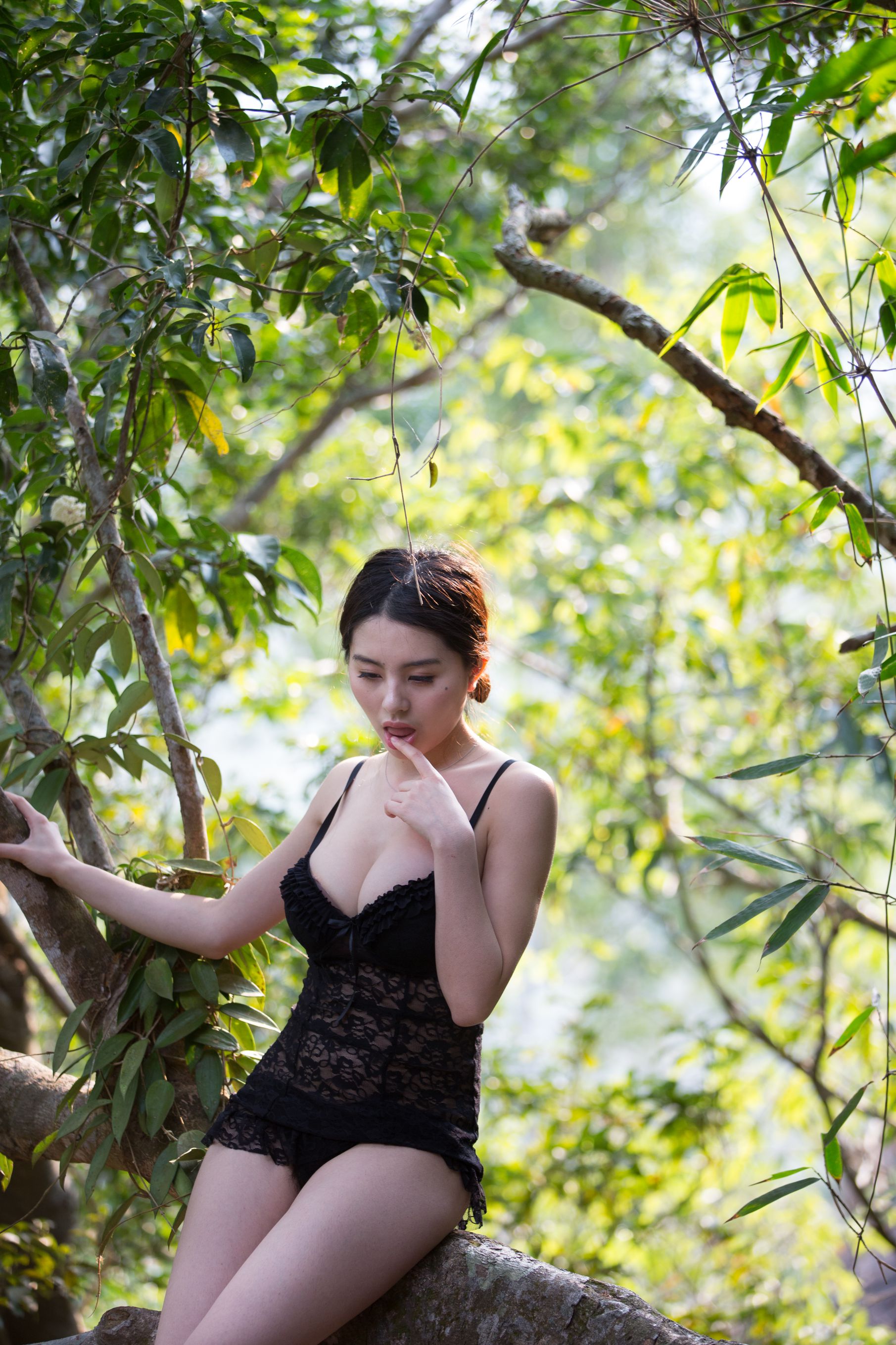 推女郎_ 赵惟依 《三亚旅拍现场》合集（二）[120P]